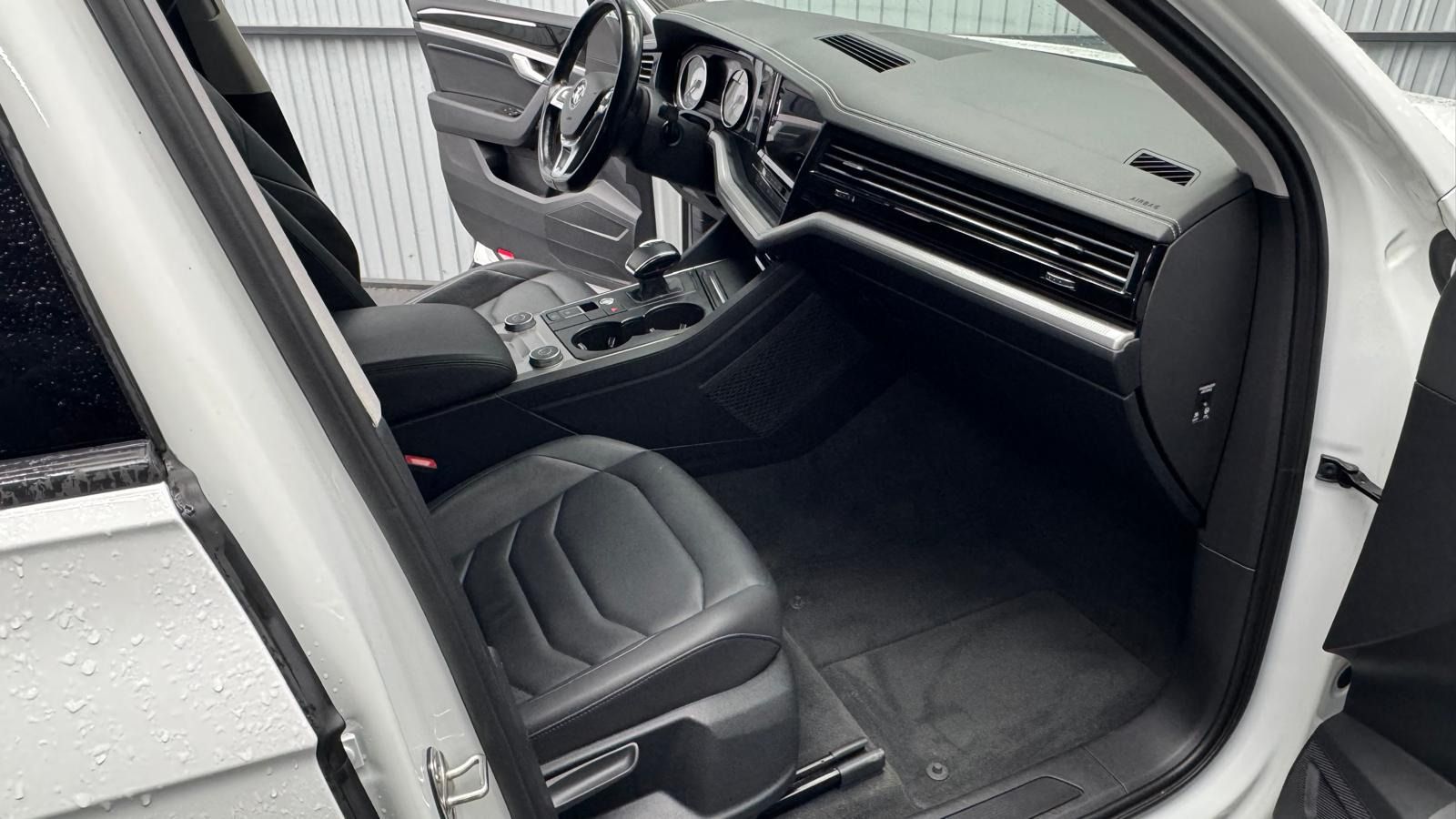 Volkswagen Touareg, 3.0 TDI - fotka 6