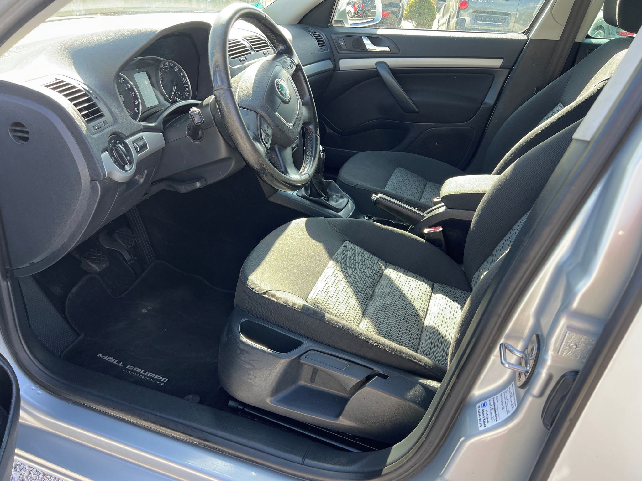 Škoda Octavia, 2.0 TDi - fotka 6