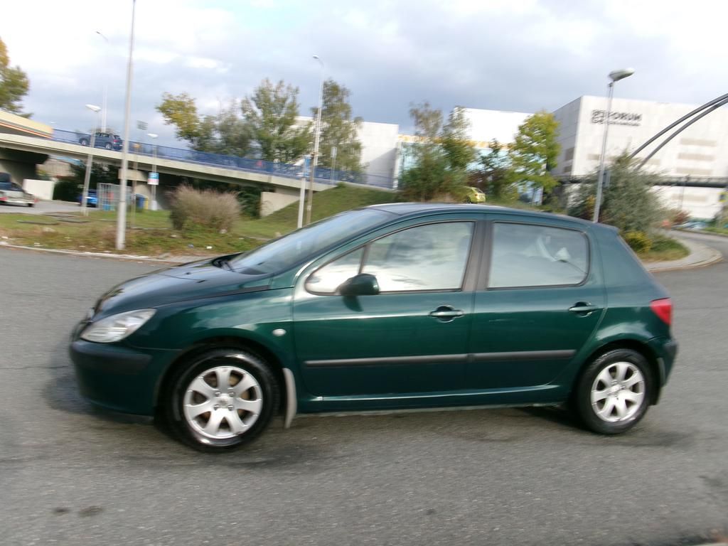 Peugeot 307, 1.6i  XT - fotka 2