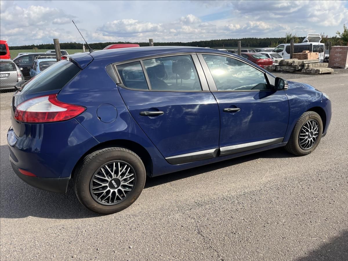 Renault Mégane, 1,6 i KLIMA SERVIS STK 2/2027 - fotka 5