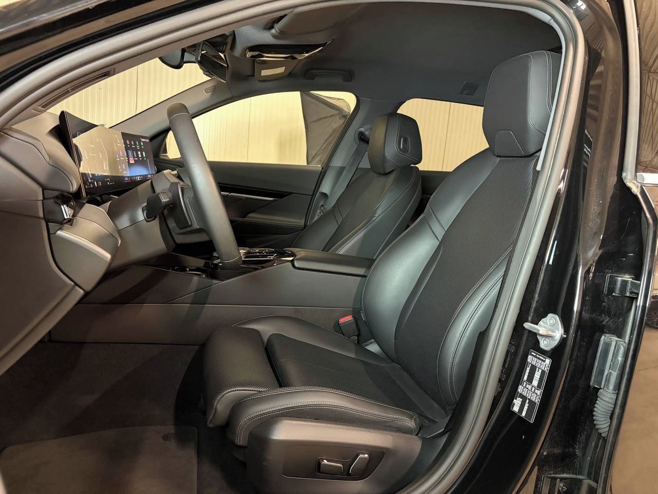 BMW Řada 5, 520D Touring 145kw - fotka 6