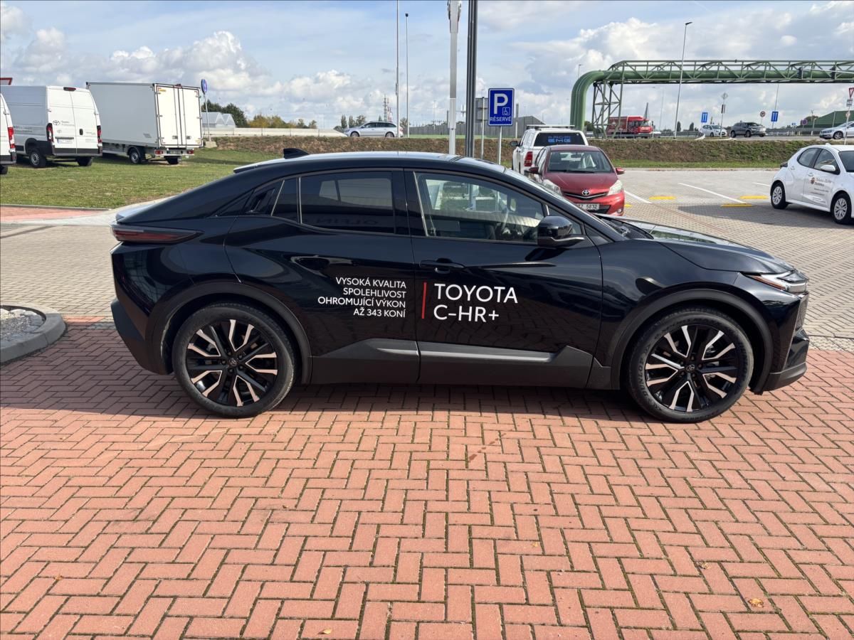 Toyota C-HR, Style 77 kWh - fotka 4