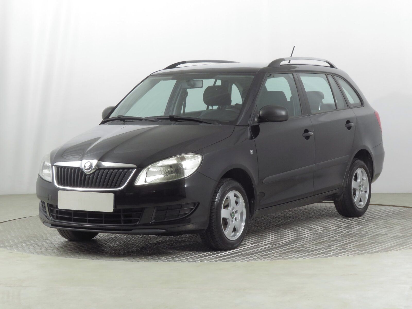 Škoda Fabia, 1.6 TDI, Serv.kniha - fotka 2