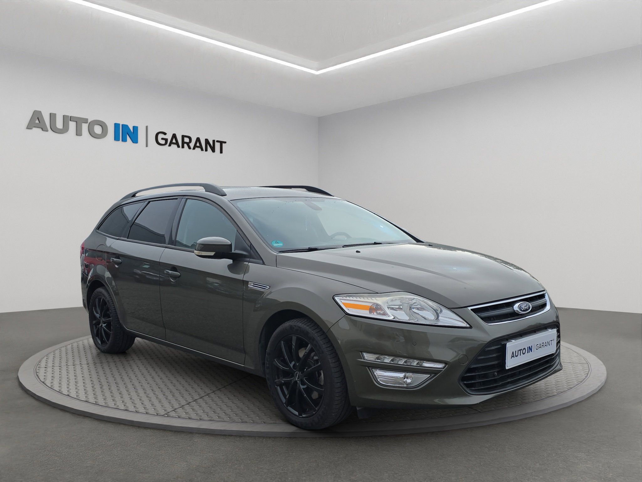 Ford Mondeo, 1.6 EcoBoost 118kW, Serv. - fotka 3