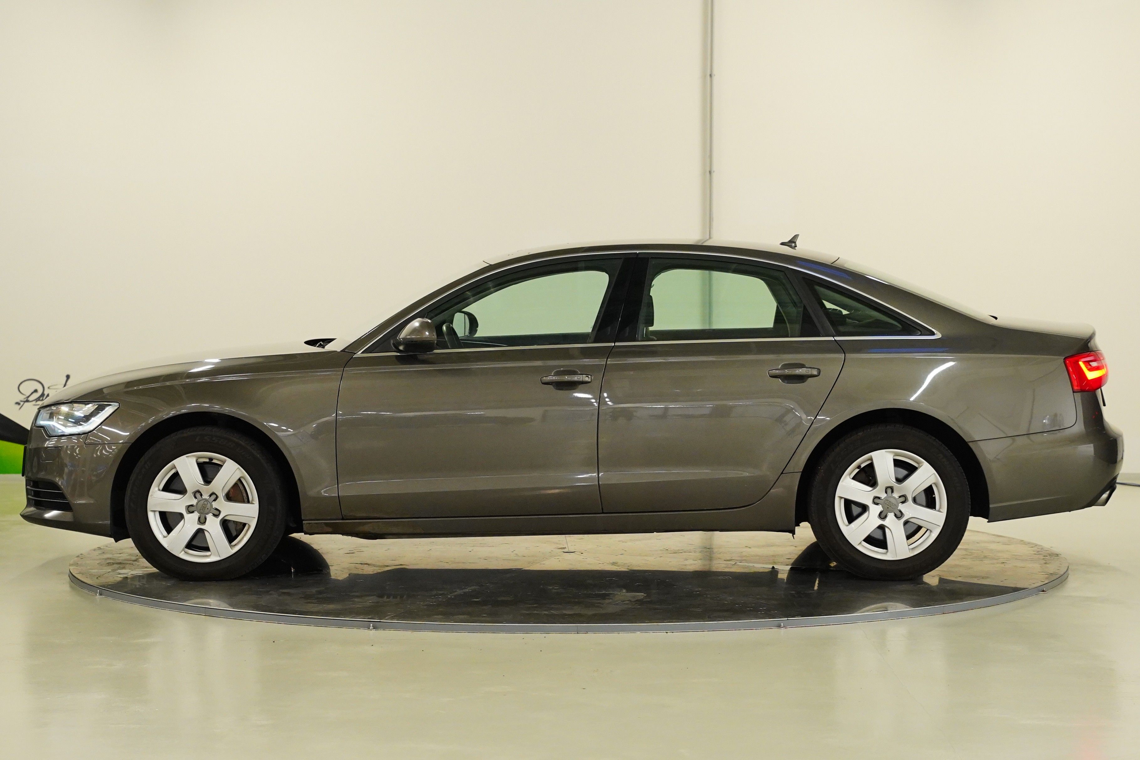 Audi A6, 3.0TFSi 220kW - fotka 3