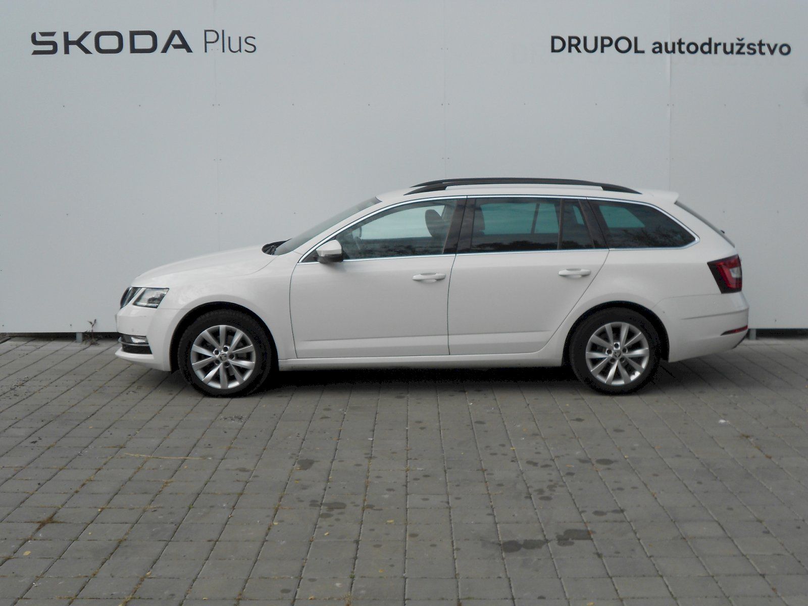Škoda Octavia, Combi III 2.0 TDI - 110 kW, St - fotka 3