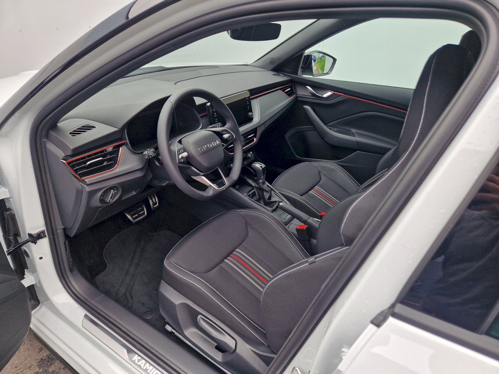 Škoda Kamiq, 1.0TSI 85kW DSG Monte Carlo - fotka 6