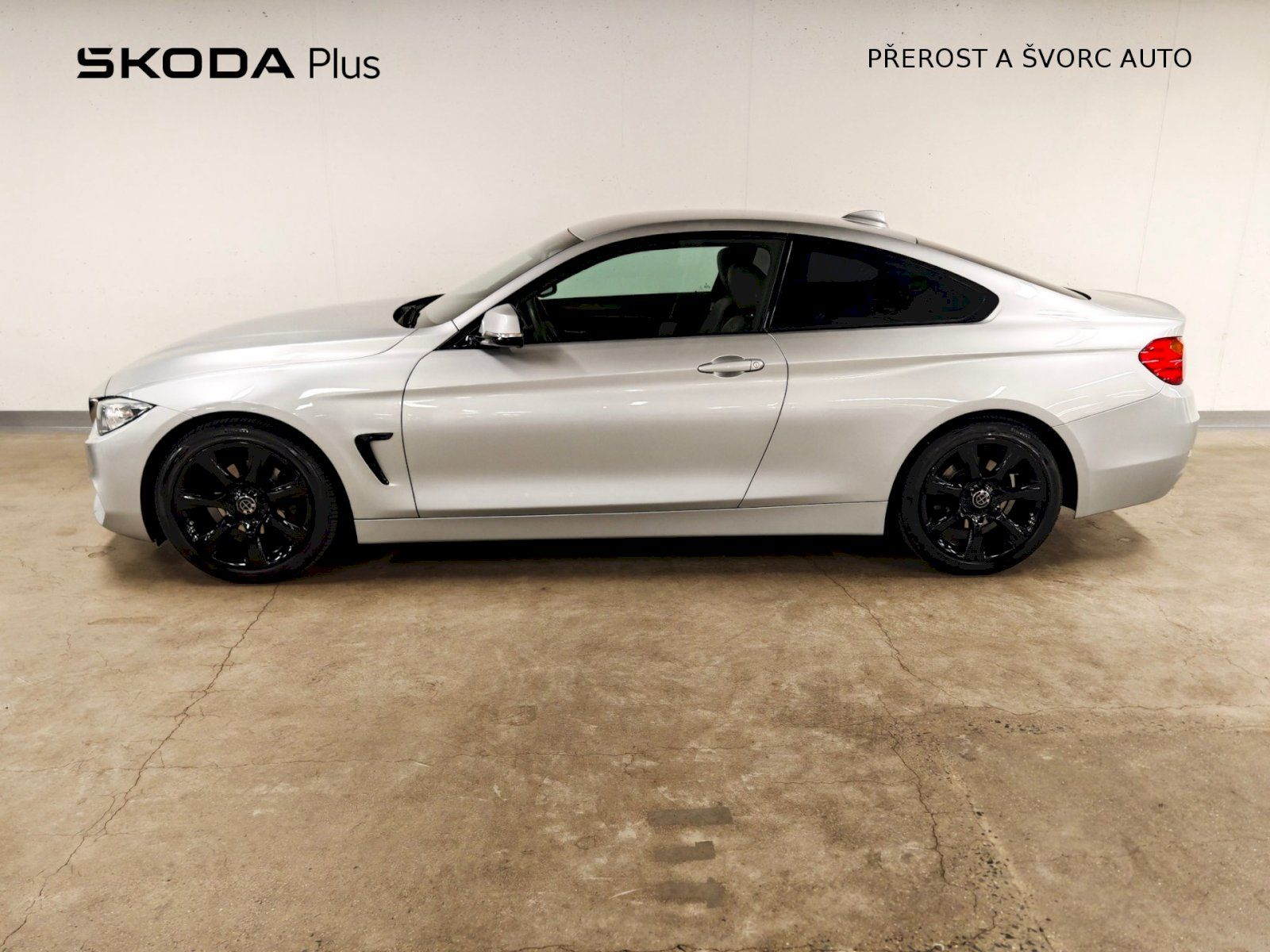 BMW Řada 4, 420i 135 kW Coupe - fotka 3