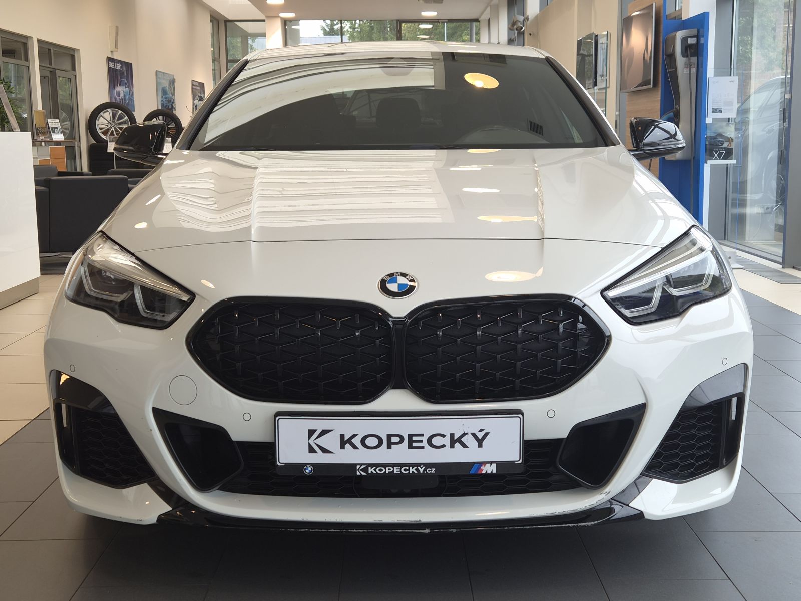 BMW Řada 2, M235i xDrive Gran Coupé - fotka 2