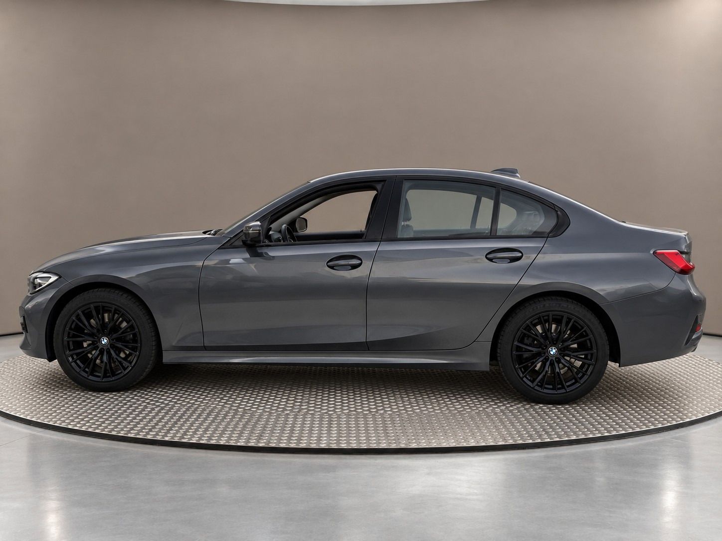 BMW Řada 3, 320d AT 140 kW Sport Line DPH - fotka 3