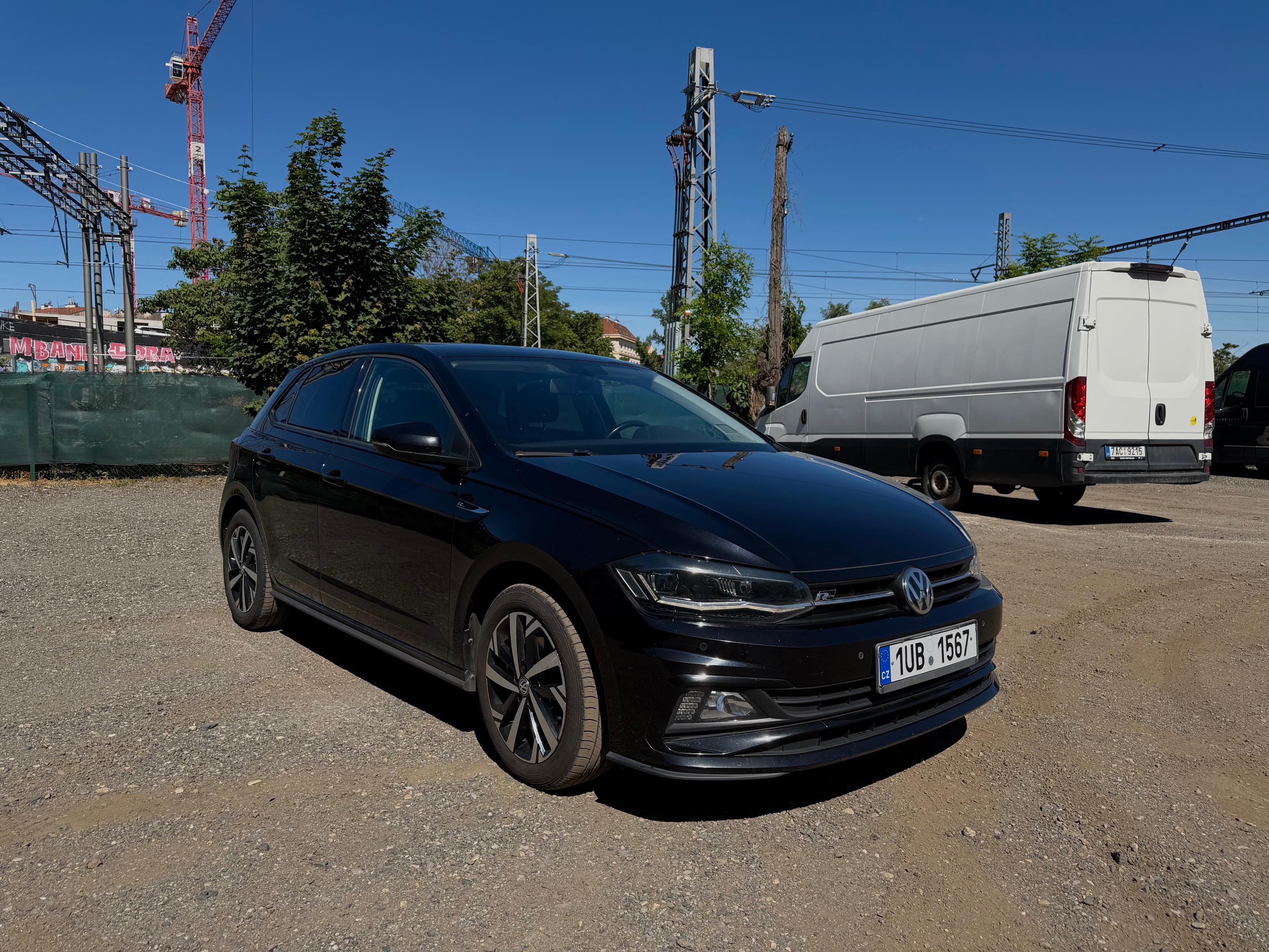 Volkswagen Polo, VW POLO 1.6TDI R-Line - fotka 2