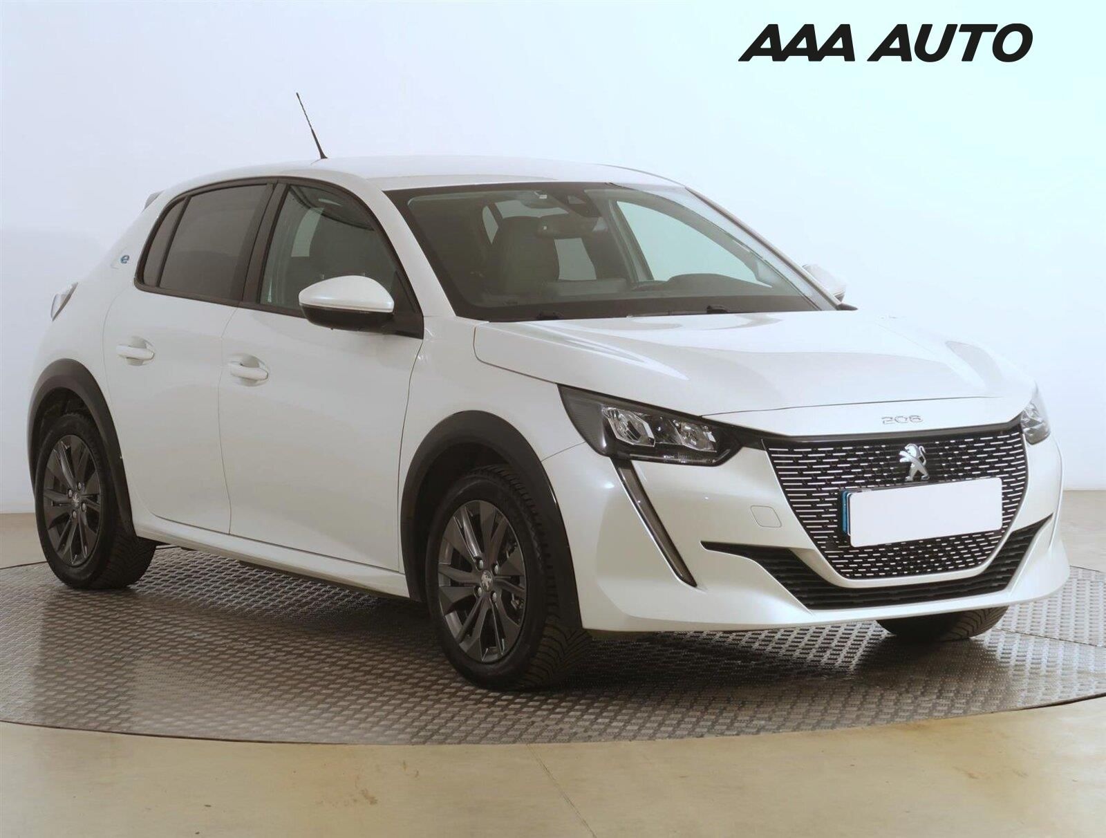 Peugeot 208, 50 kWh, SoH 89%, Allure