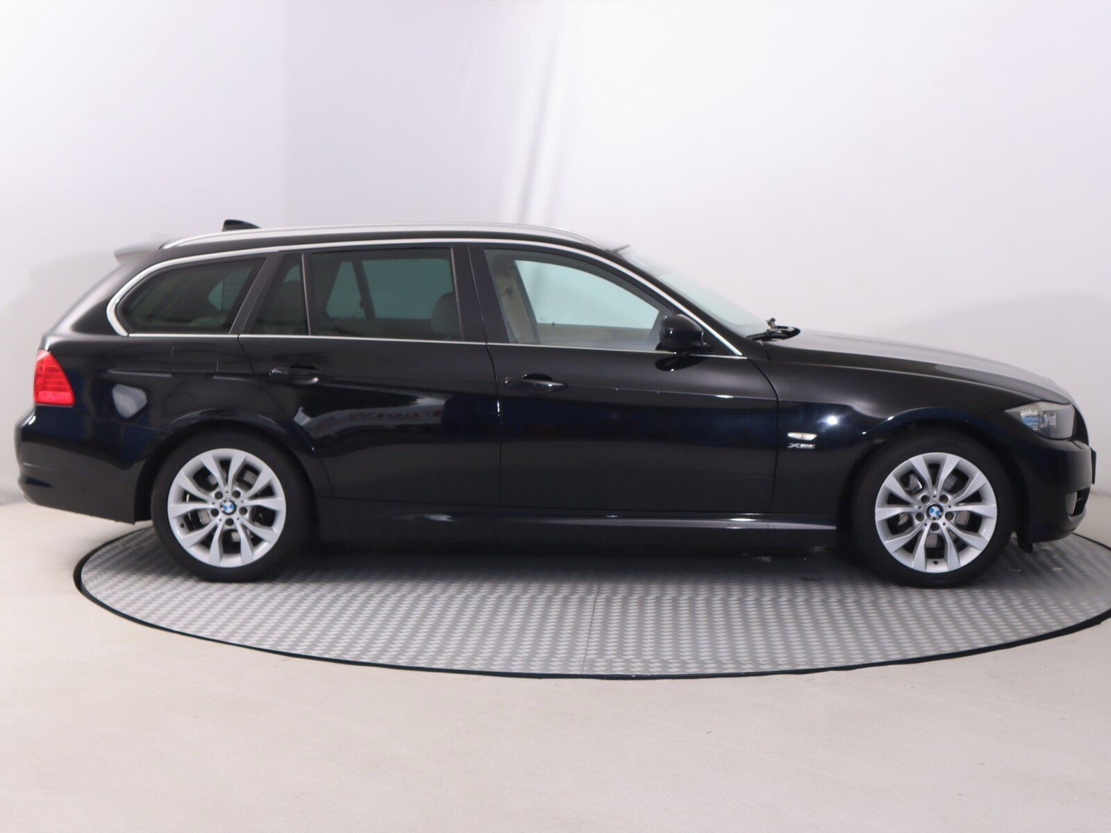 BMW Řada 3, 320 d xDrive, 4X4 - fotka 6