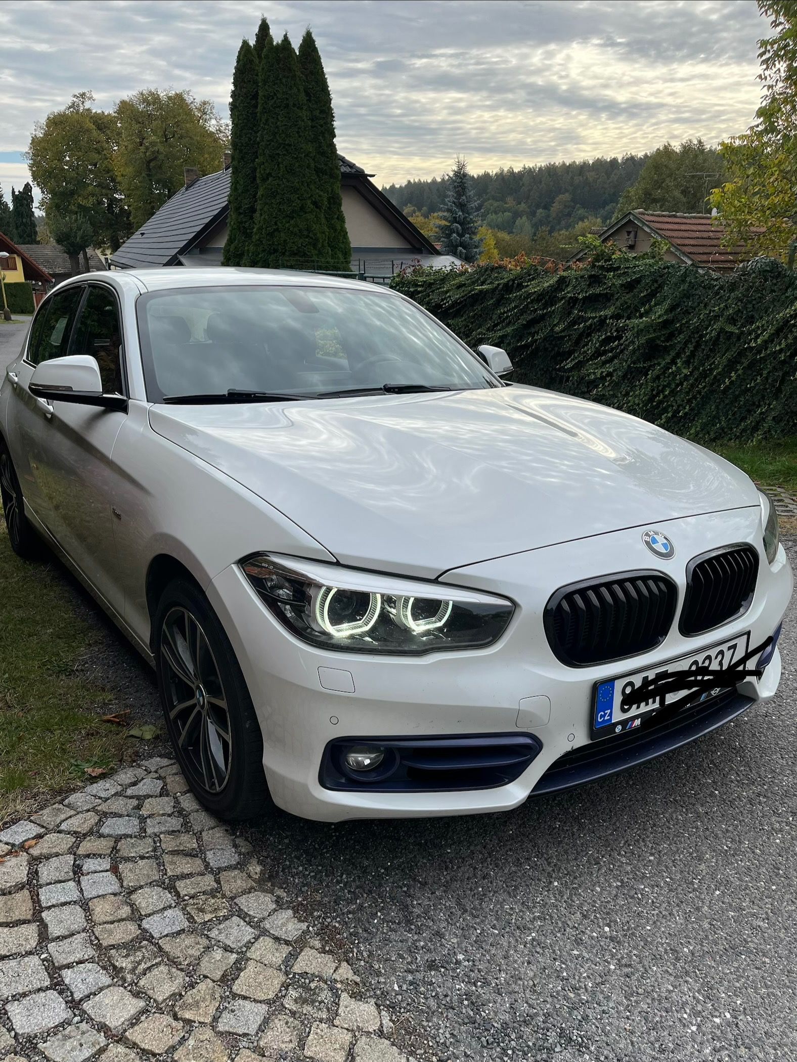 BMW Řada 1, BMW 1 , 18i automat CZ