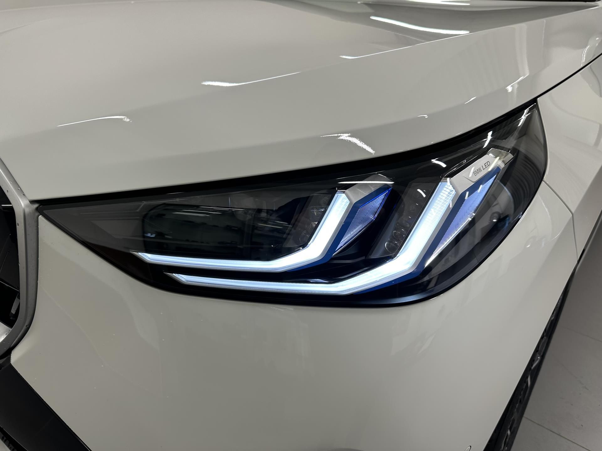 BMW X3, X3 20 xDrive - fotka 4