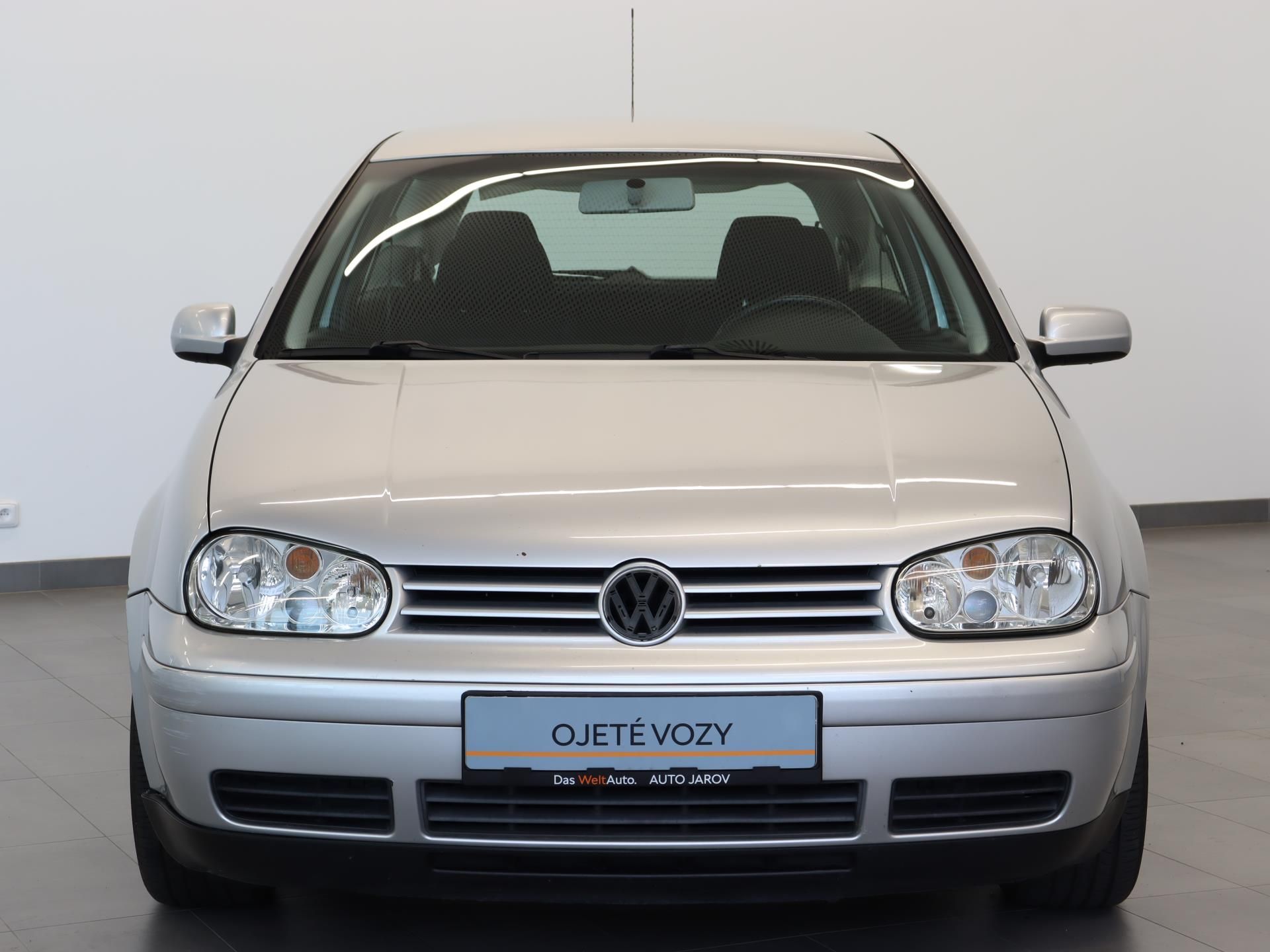 Volkswagen Golf, 1,6 77kW TRENDLINE - fotka 4