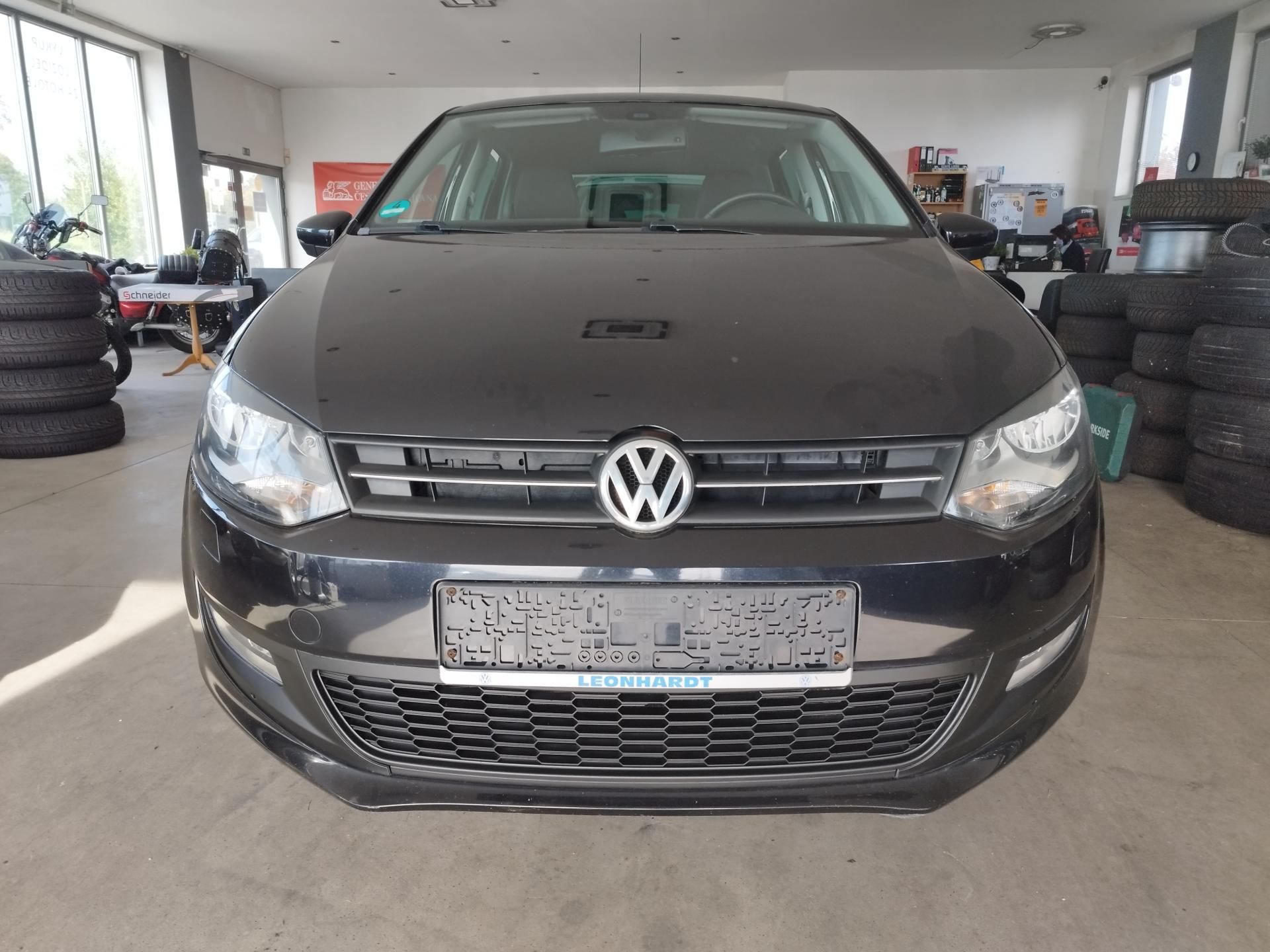 Volkswagen Polo, 1,4i 63KW AUT.KLIMA SERVISKA - fotka 2