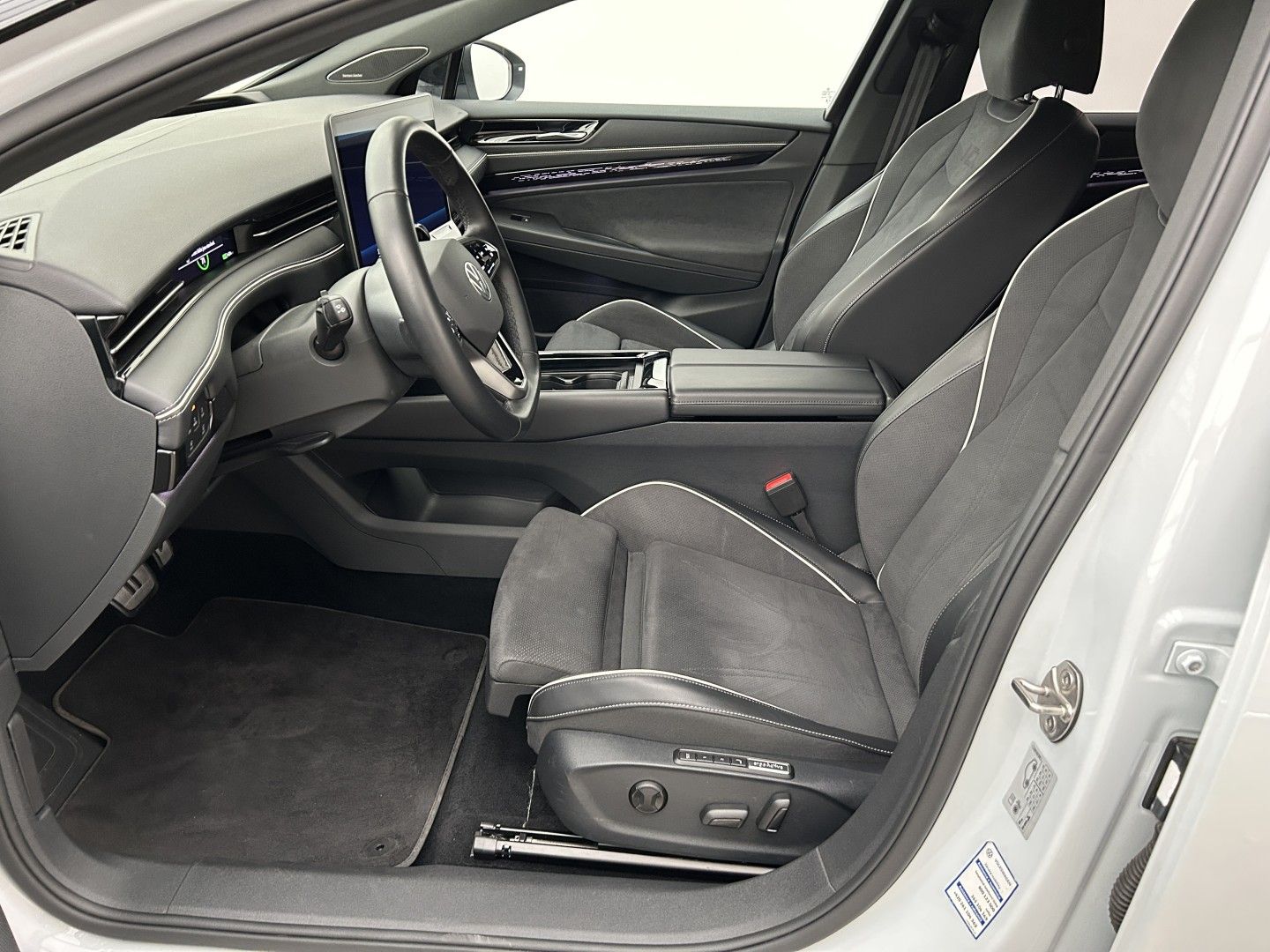 Volkswagen ID.7, 210kW Pro S People Tourer - fotka 6