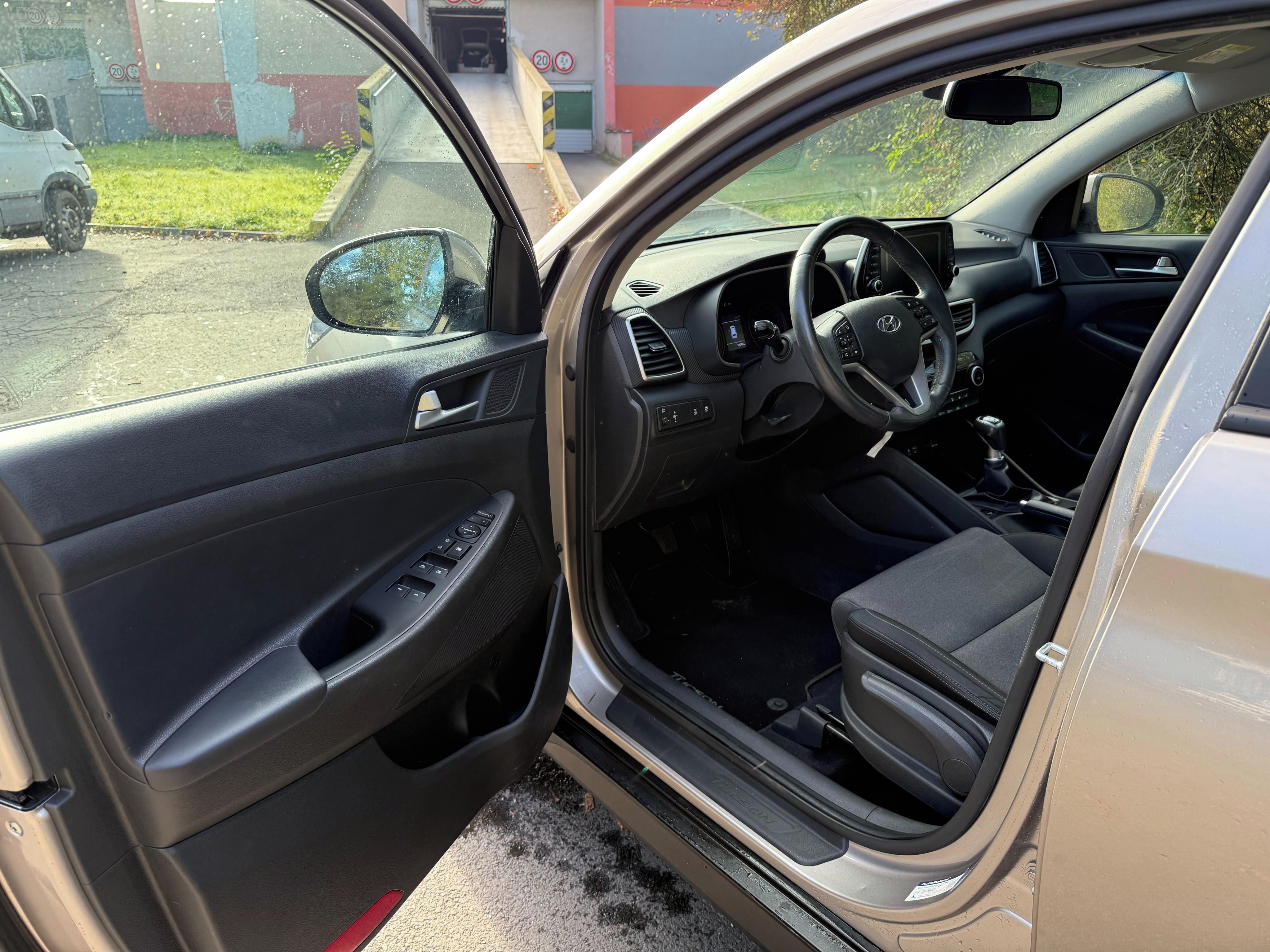 Hyundai Tucson, 1.6TGD-i 130kW 4x4 2019 - fotka 5