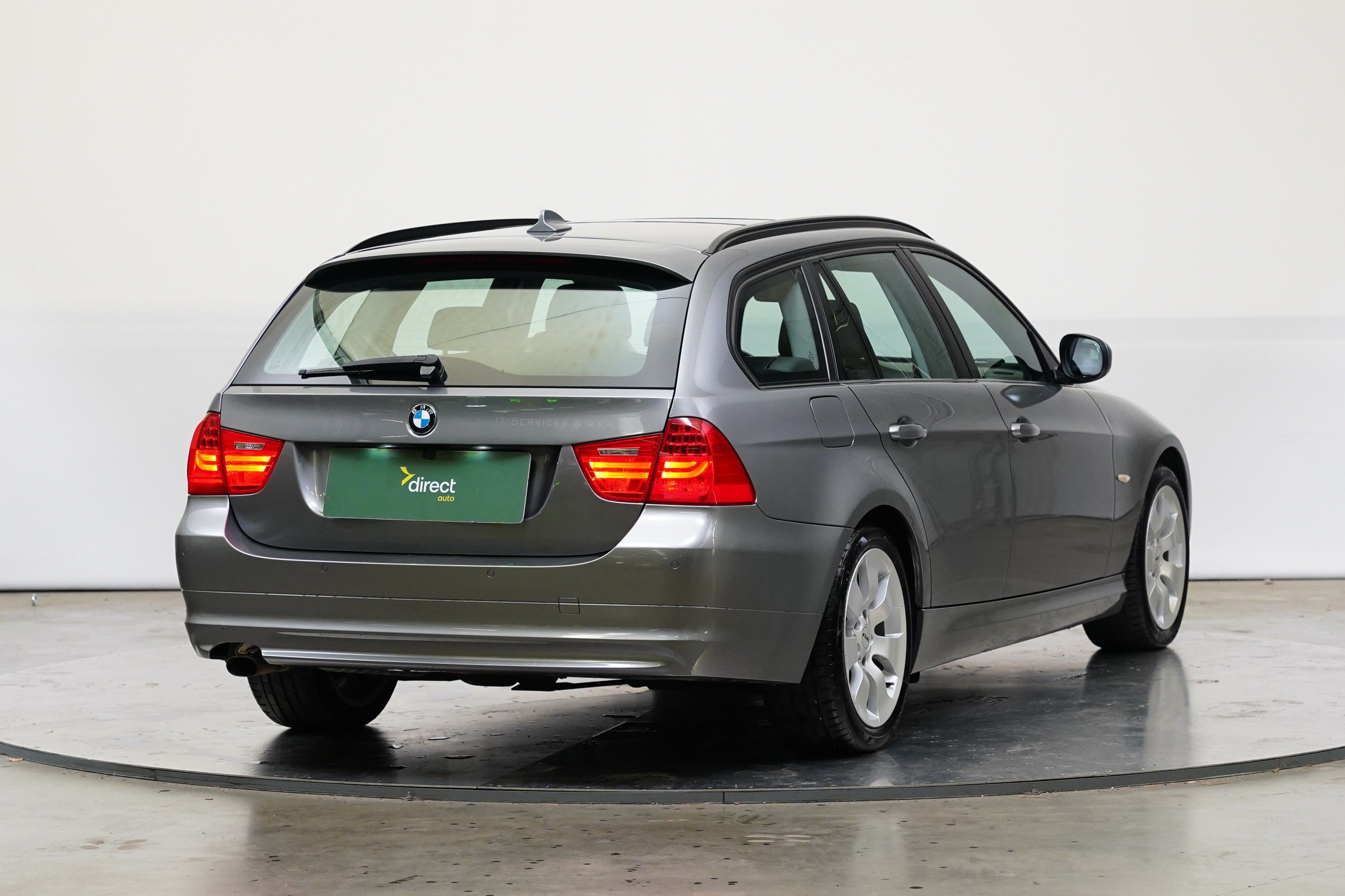 BMW Řada 3, 318d 105 kW Touring - fotka 2