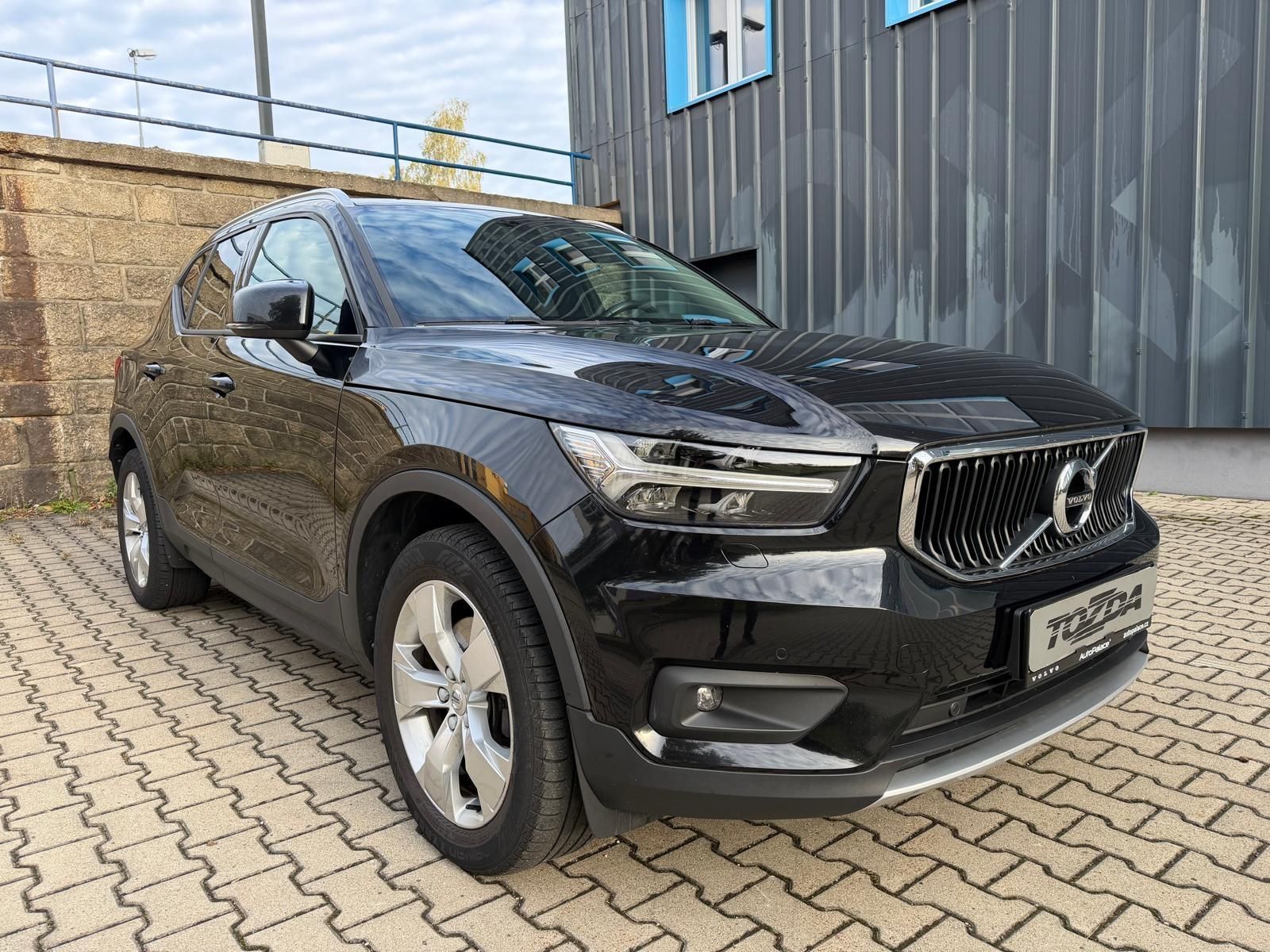 Volvo XC40, 2,0 D D4 AWD Momentum - fotka 6