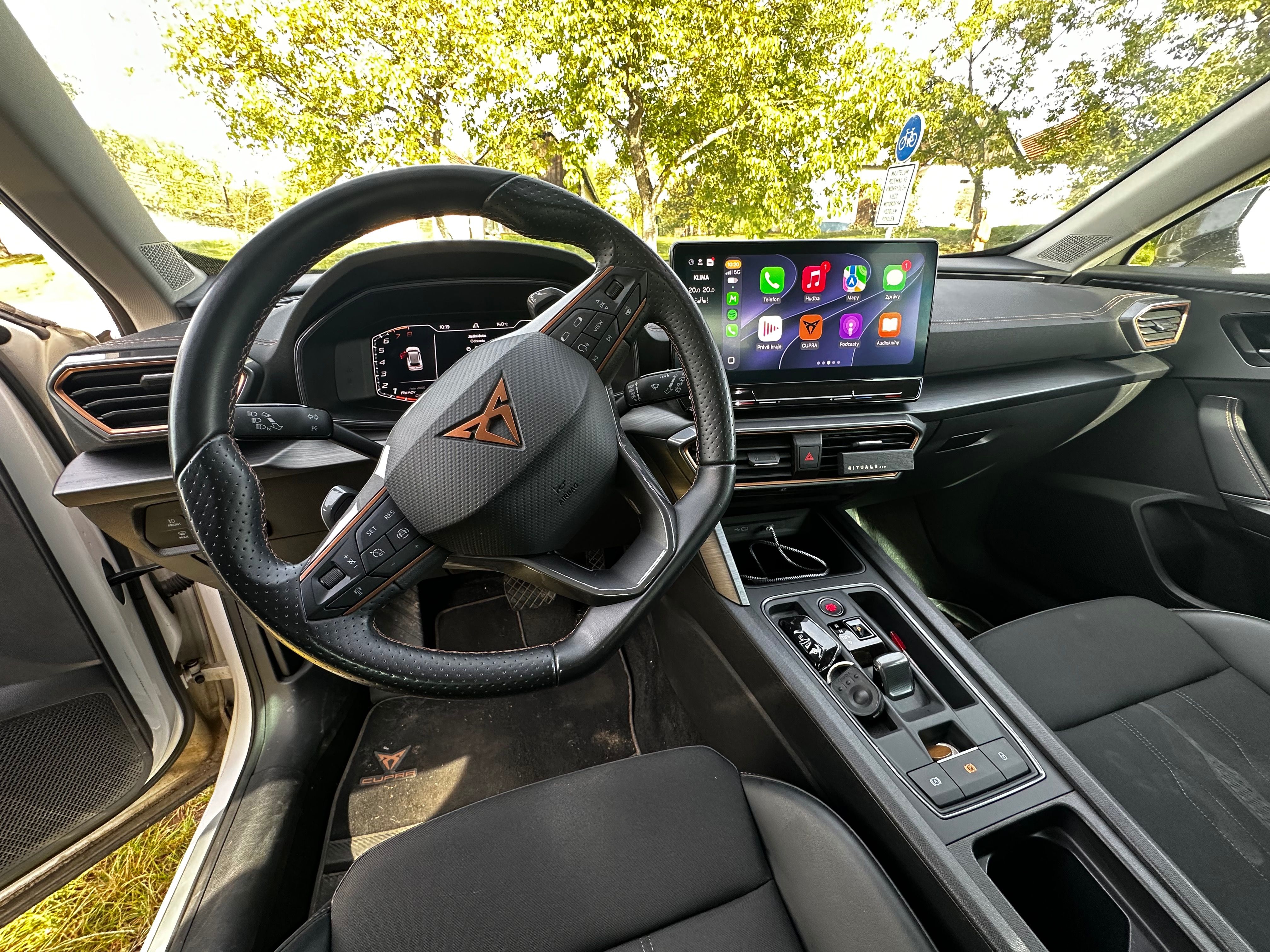 Cupra Formentor, Cupra FORMENTOR CUV 1.5 TSI DS - fotka 4