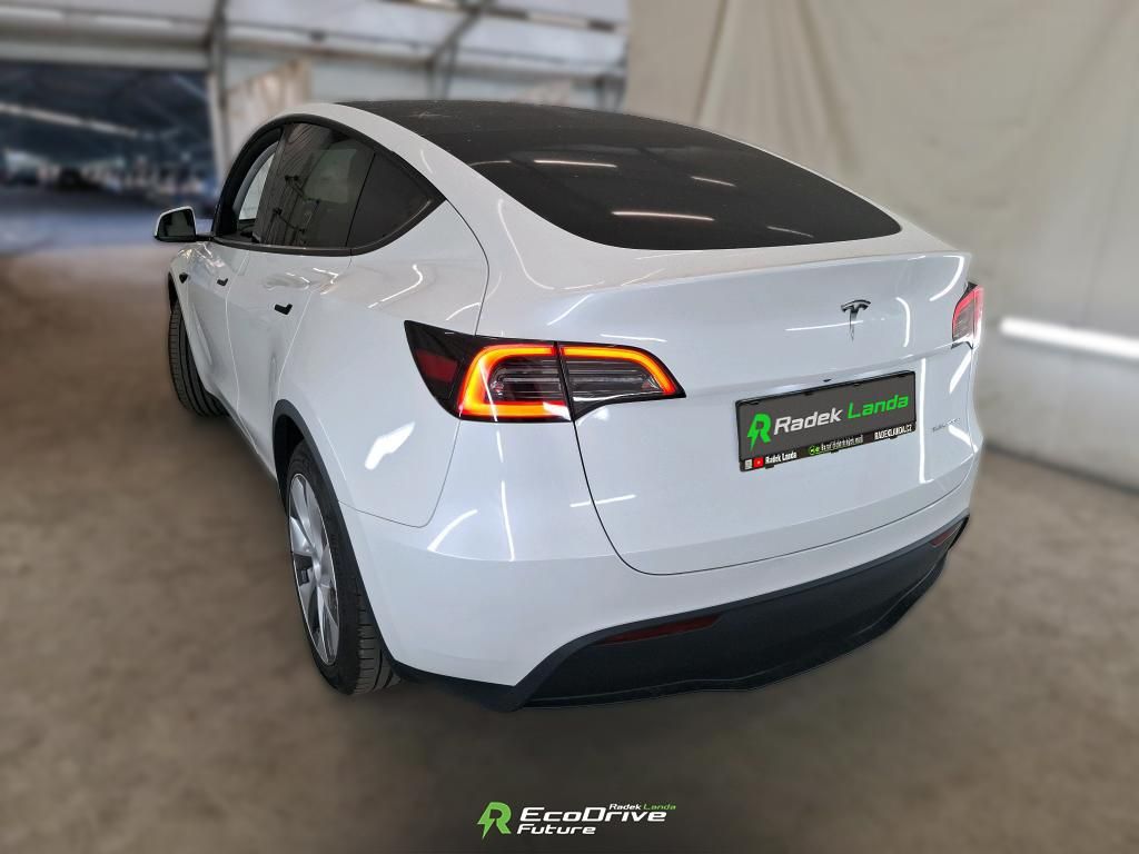 Tesla Model Y, Bílý interiér, AMD, tažné - fotka 3