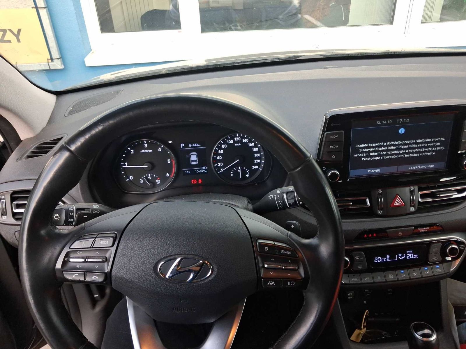 Hyundai i30, 1.6 CRDi MHEV, Automat - fotka 3