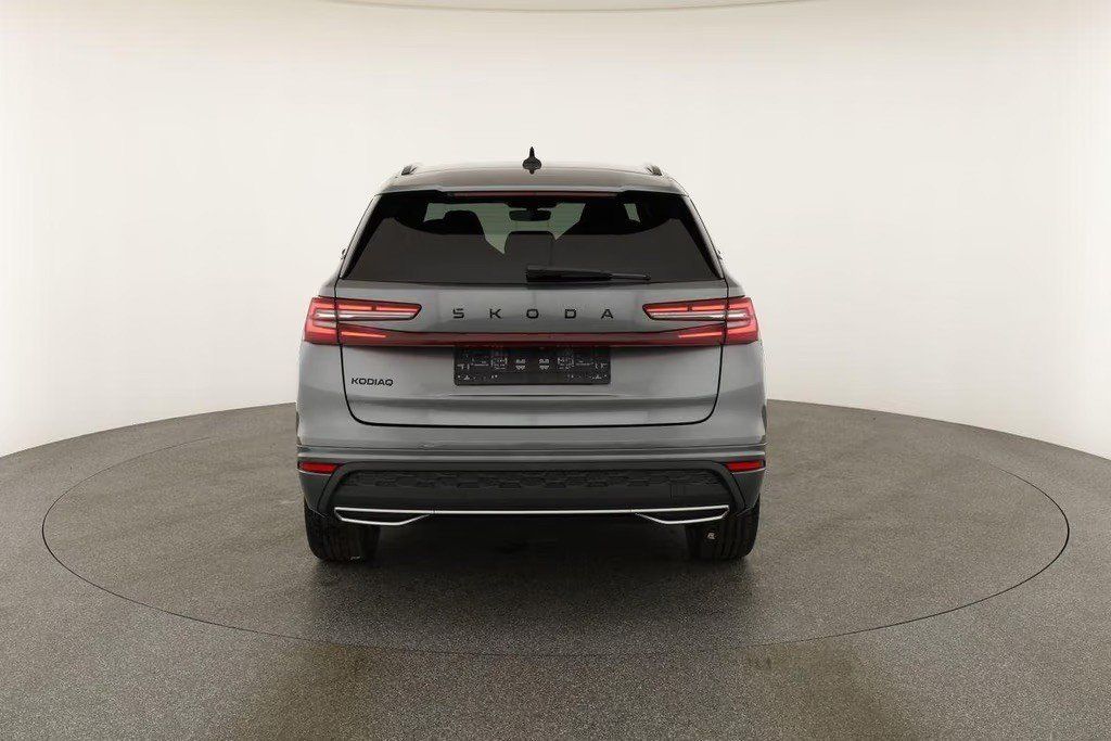 Škoda Kodiaq, 2,0 TDI 142kW  SportLine 7M - fotka 5