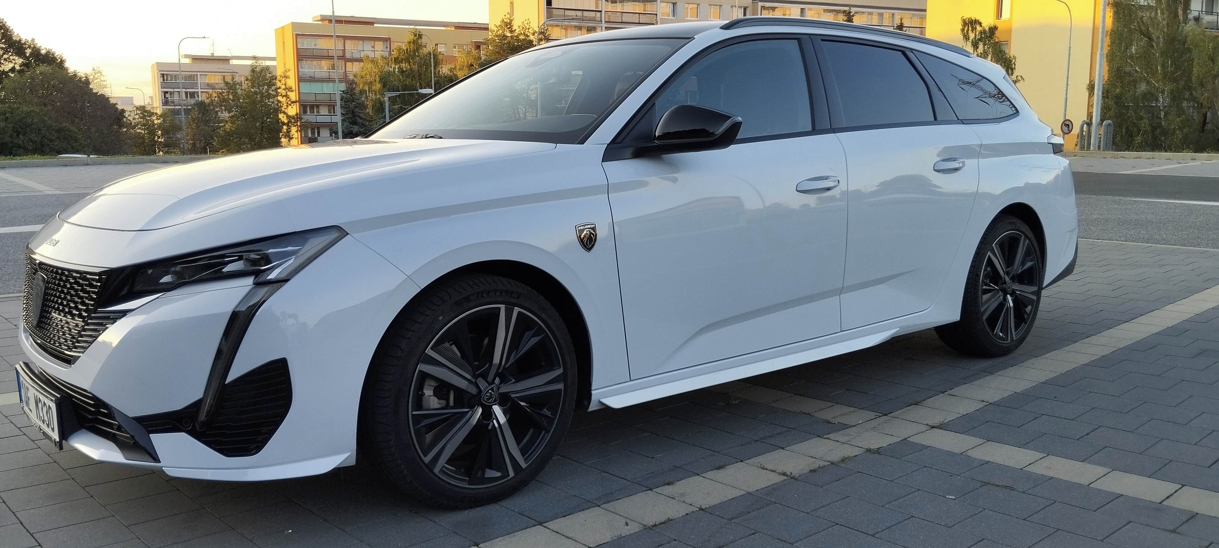 Peugeot 308, SW GT KOMBI 1,2 Automat,Focal - fotka 2