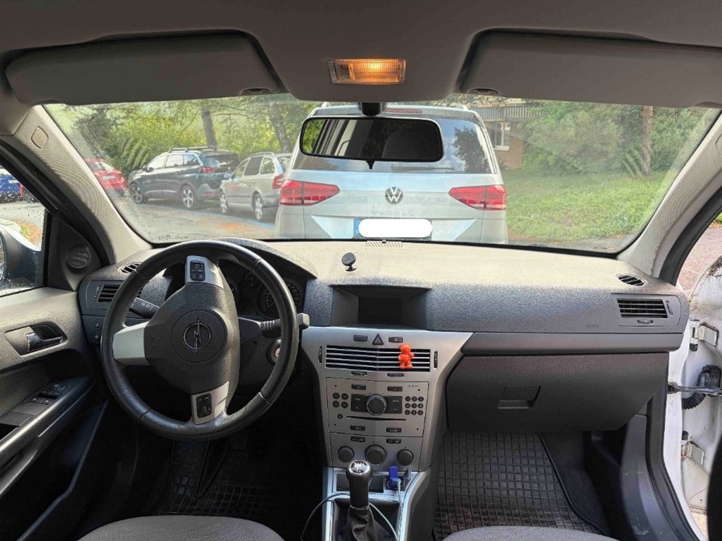 Opel Astra, 1.6i,původ ČR, Servisováno - fotka 6