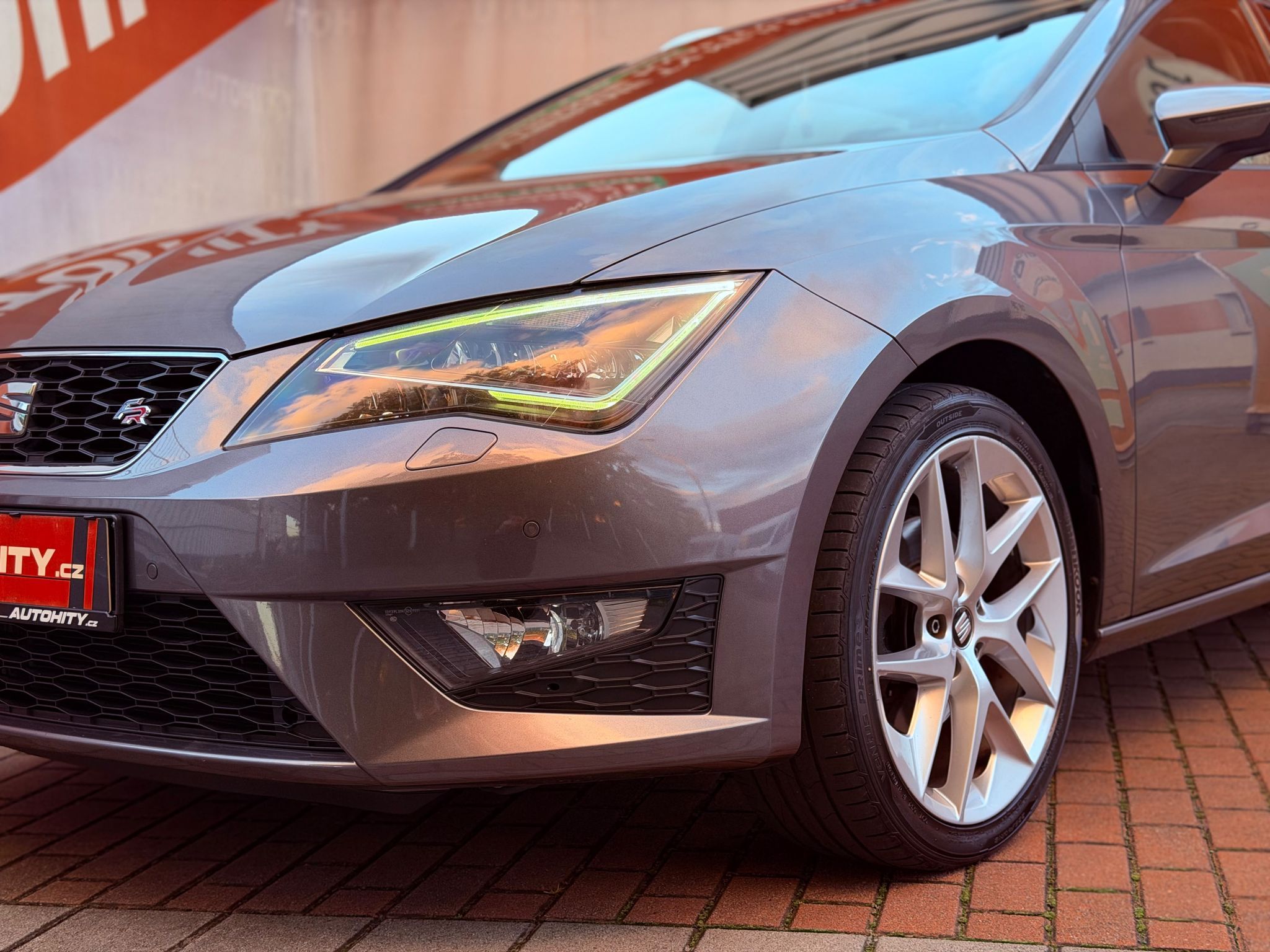 Seat Leon, 1.4 TSi FR, Serviska - fotka 3
