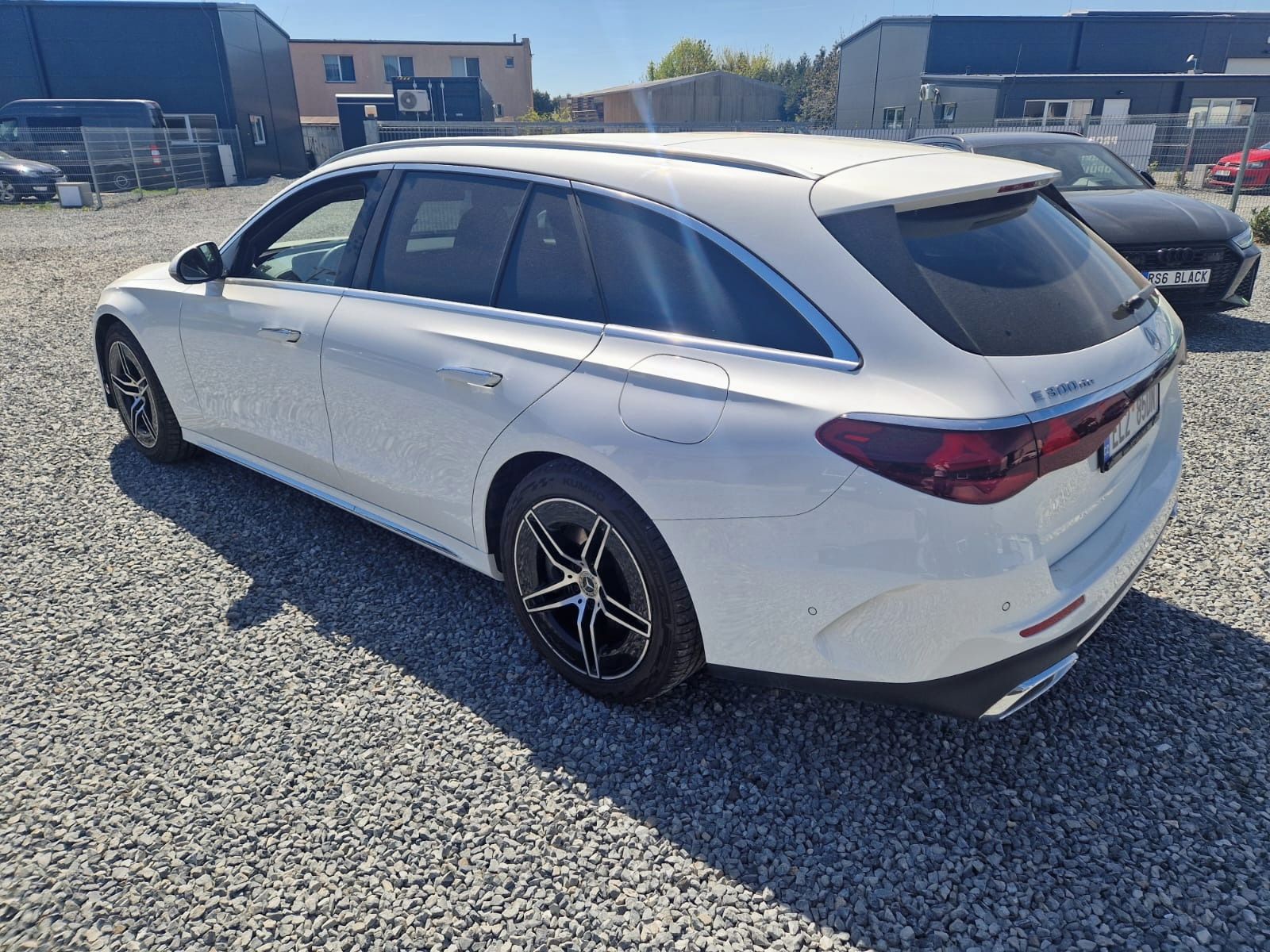 Mercedes-Benz Třídy E, Mercedes BENZ E300 de - fotka 6