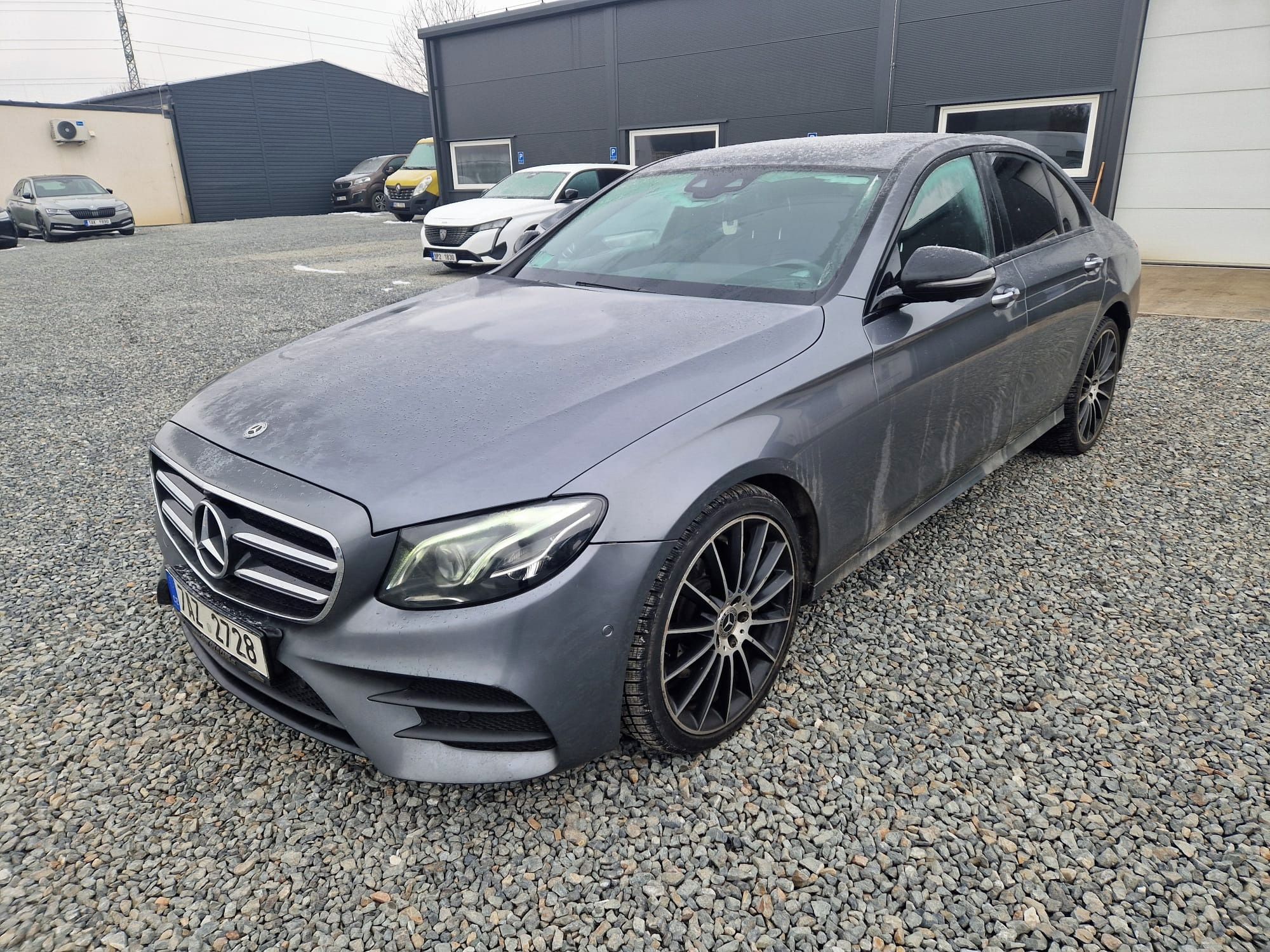 Mercedes-Benz Třídy E, Mercedes BENZ E220d 4Matic