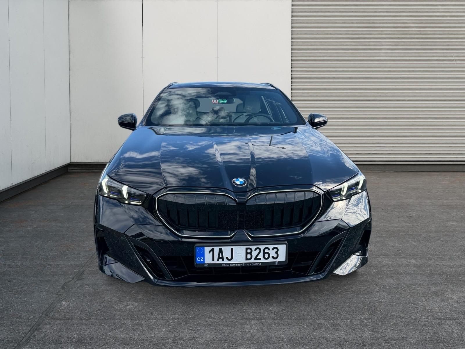 BMW Řada 5, TOURING 520d 145kW CZ DPH - fotka 2