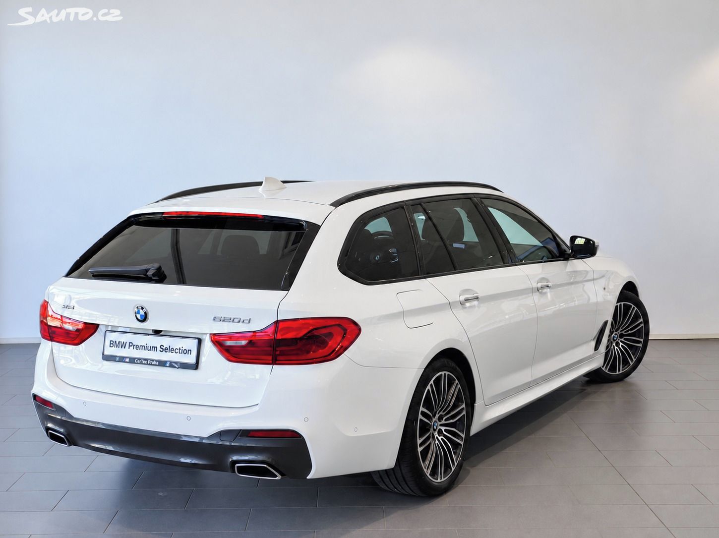 BMW Řada 5, 520d xDrive Mpacket - fotka 3