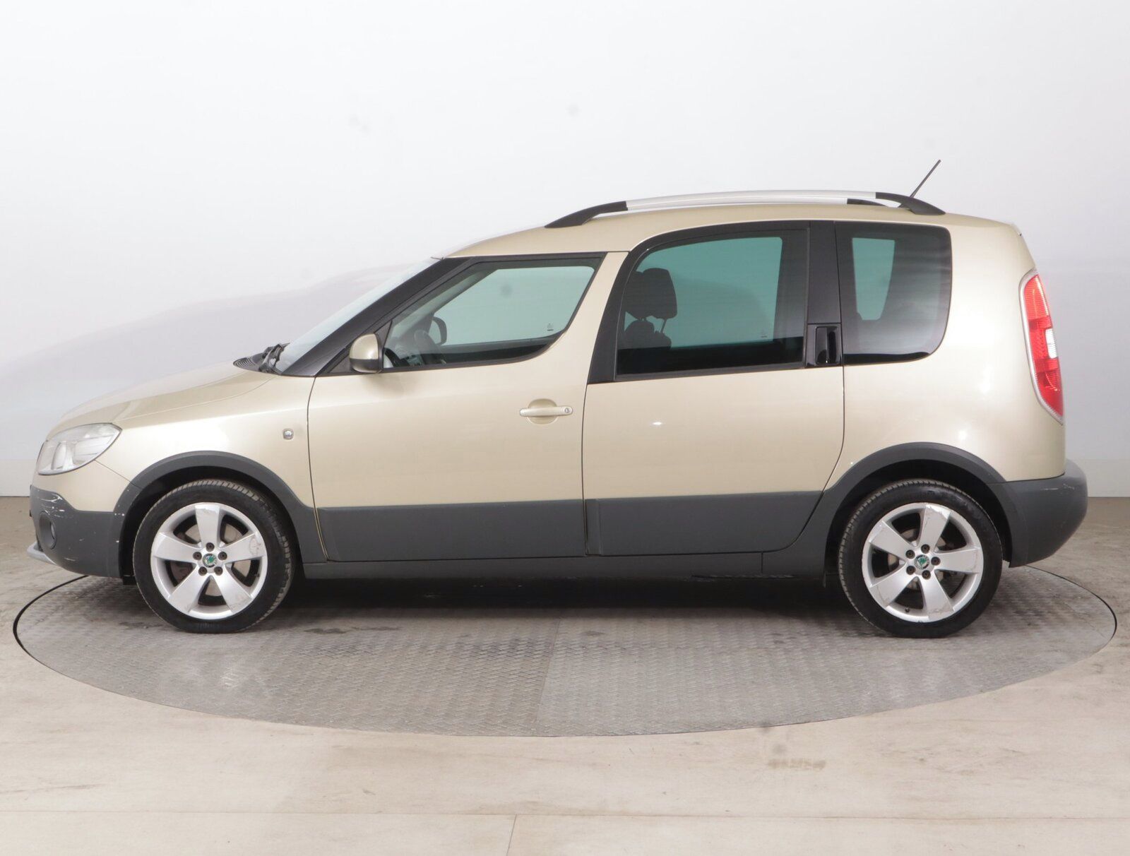 Škoda Roomster, 1.2 TSI, Automat, Tempomat - fotka 3