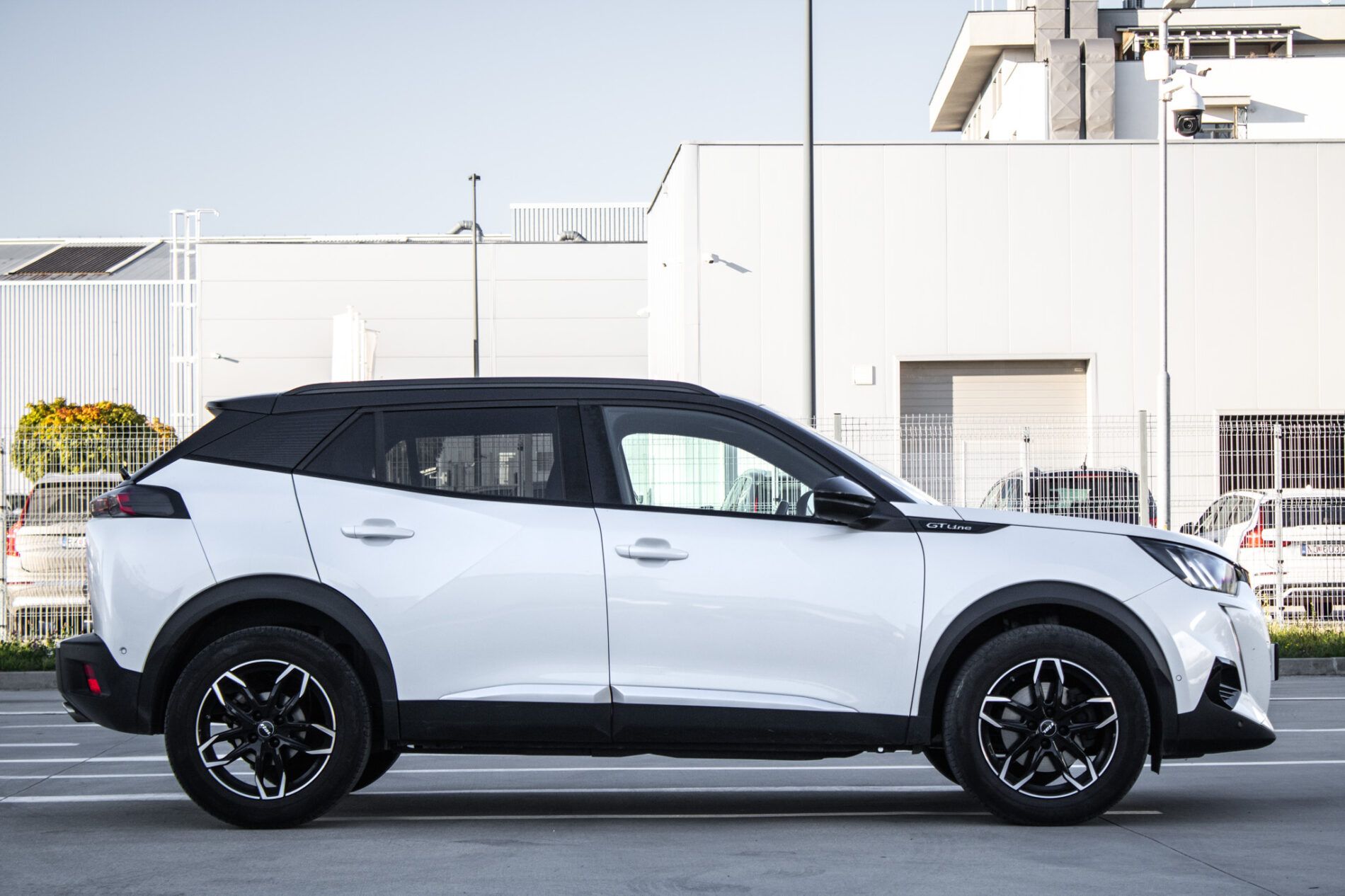 Peugeot 2008 - fotka 4