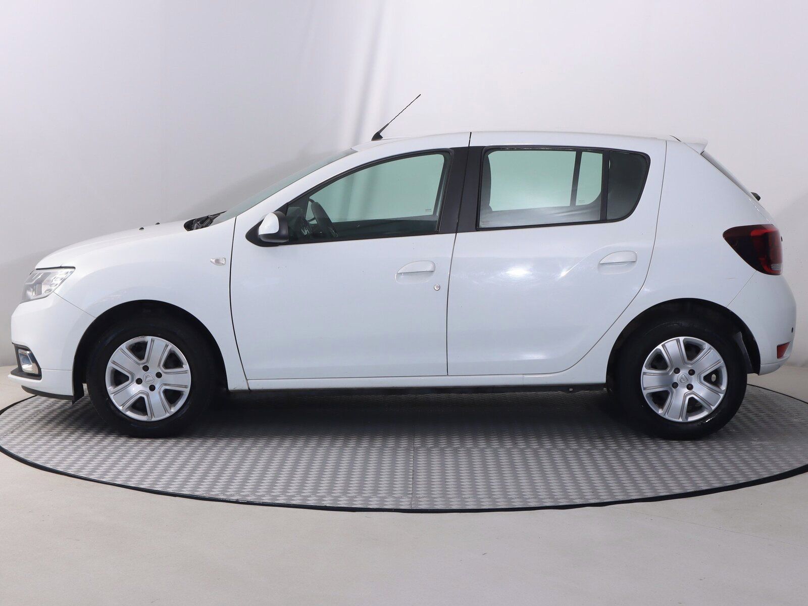 Dacia Sandero, 1.0 SCe, Serv.kniha - fotka 3