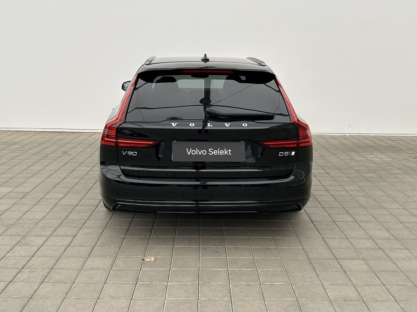 Volvo V90, 2.0D5 173kW 4x4  R-Design - fotka 5