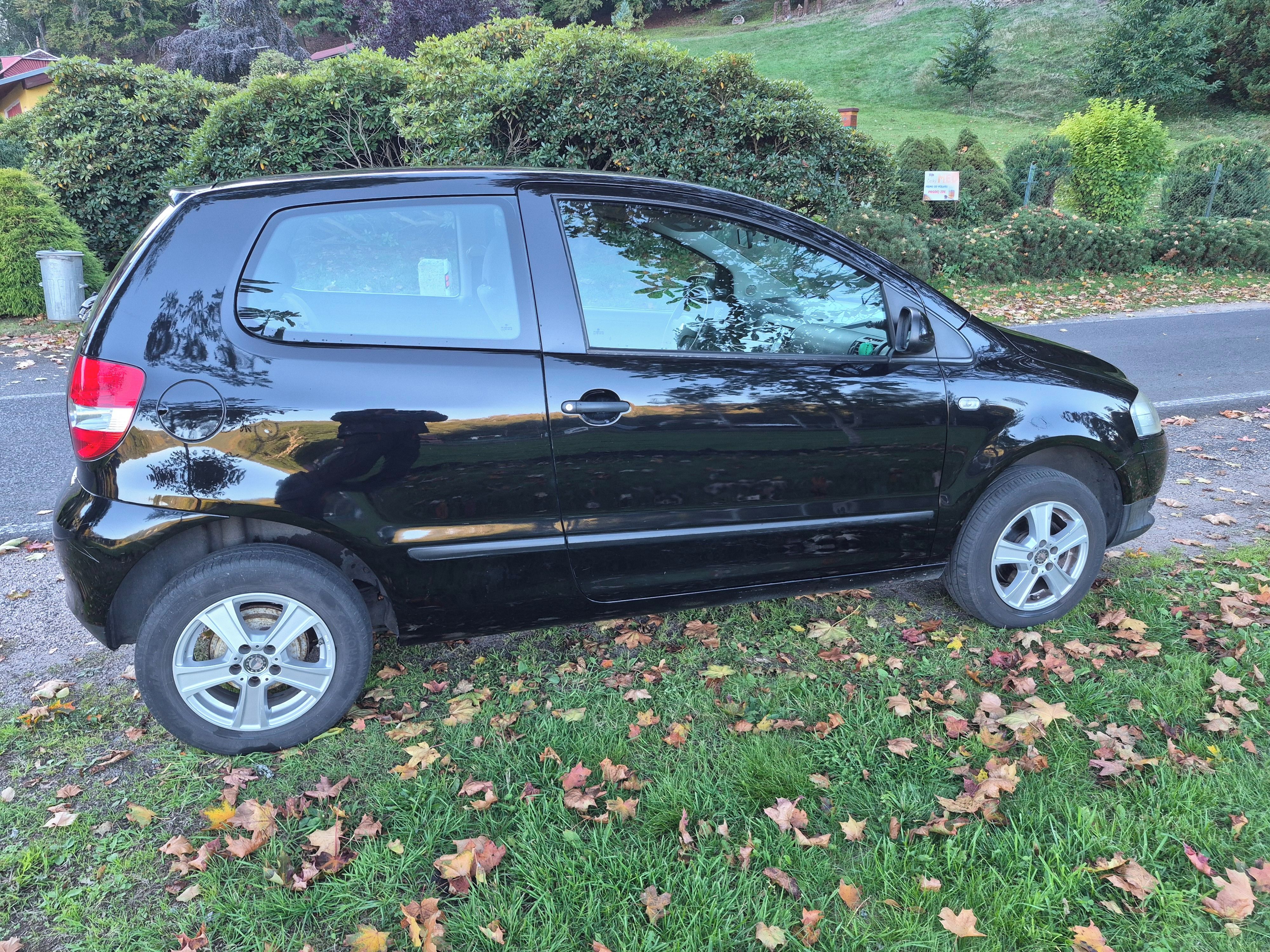 Volkswagen Fox, Hezky stav , servisovano - fotka 6
