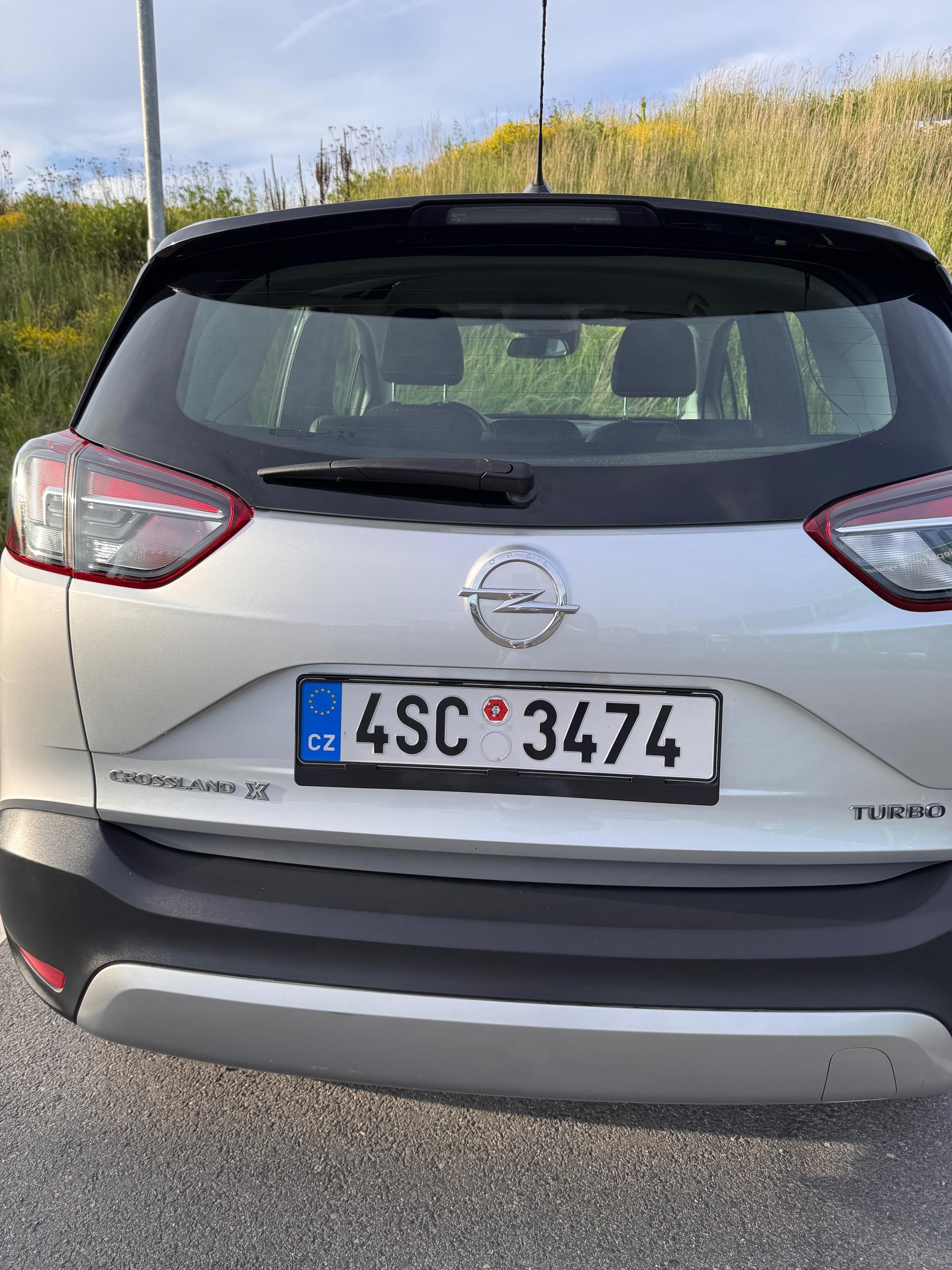 Opel Crossland X, 1.2 turbo 96 - fotka 6