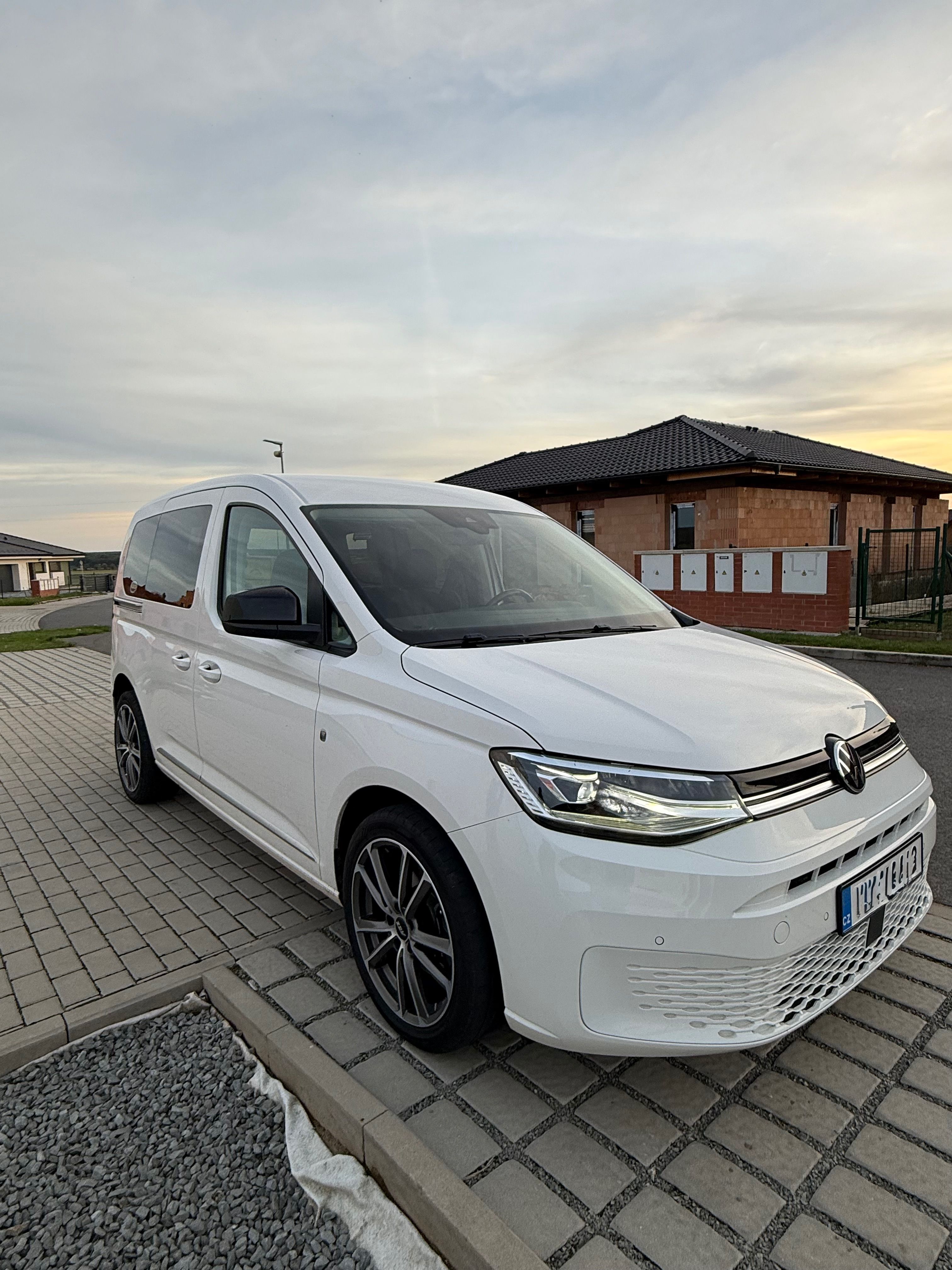Volkswagen Caddy, Volkswagen Caddy 2.0TDI STYLE - fotka 6