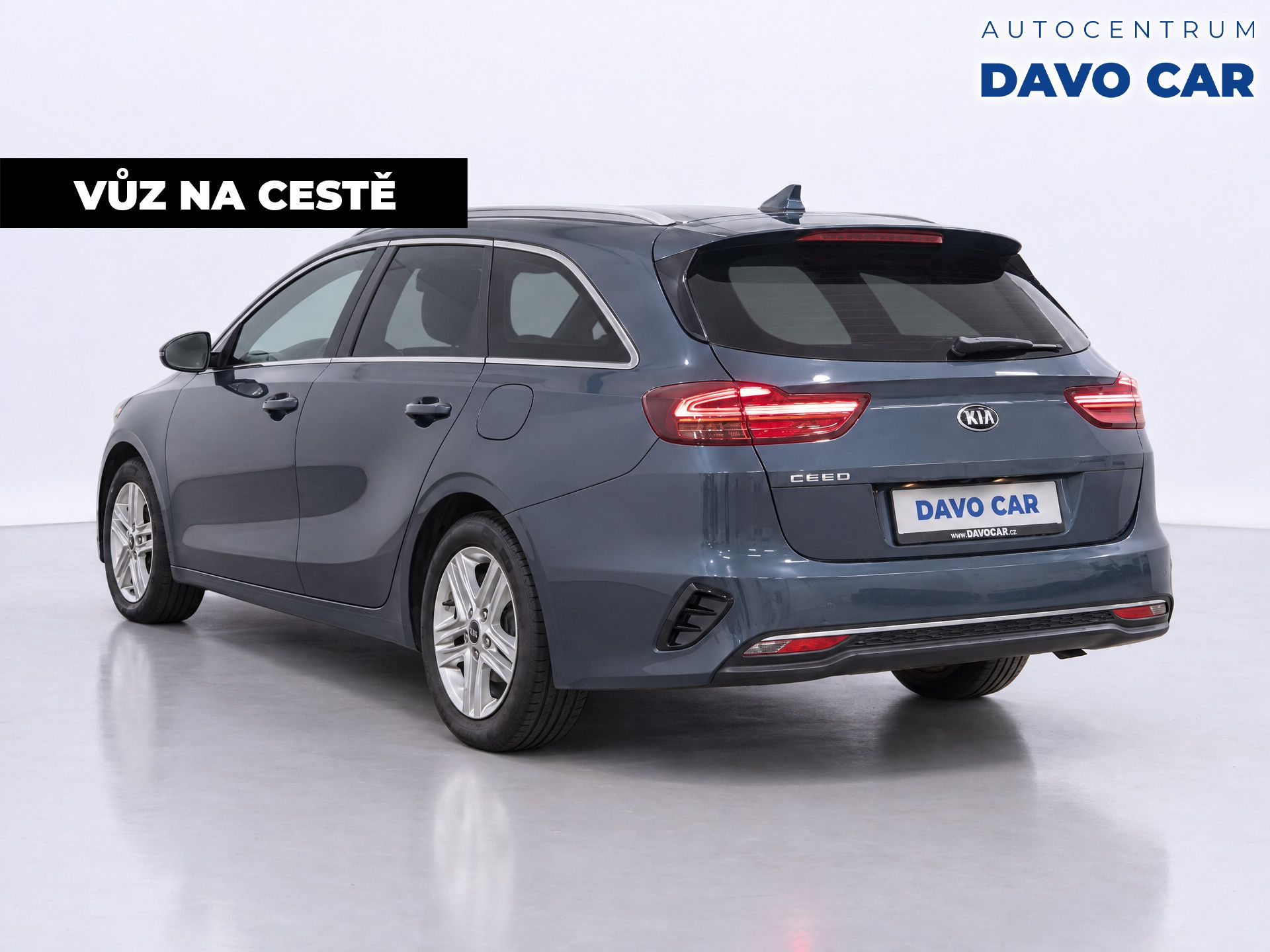 Kia Cee´d, 1,4 T-GDI 103kW DCT Exclusive - fotka 2