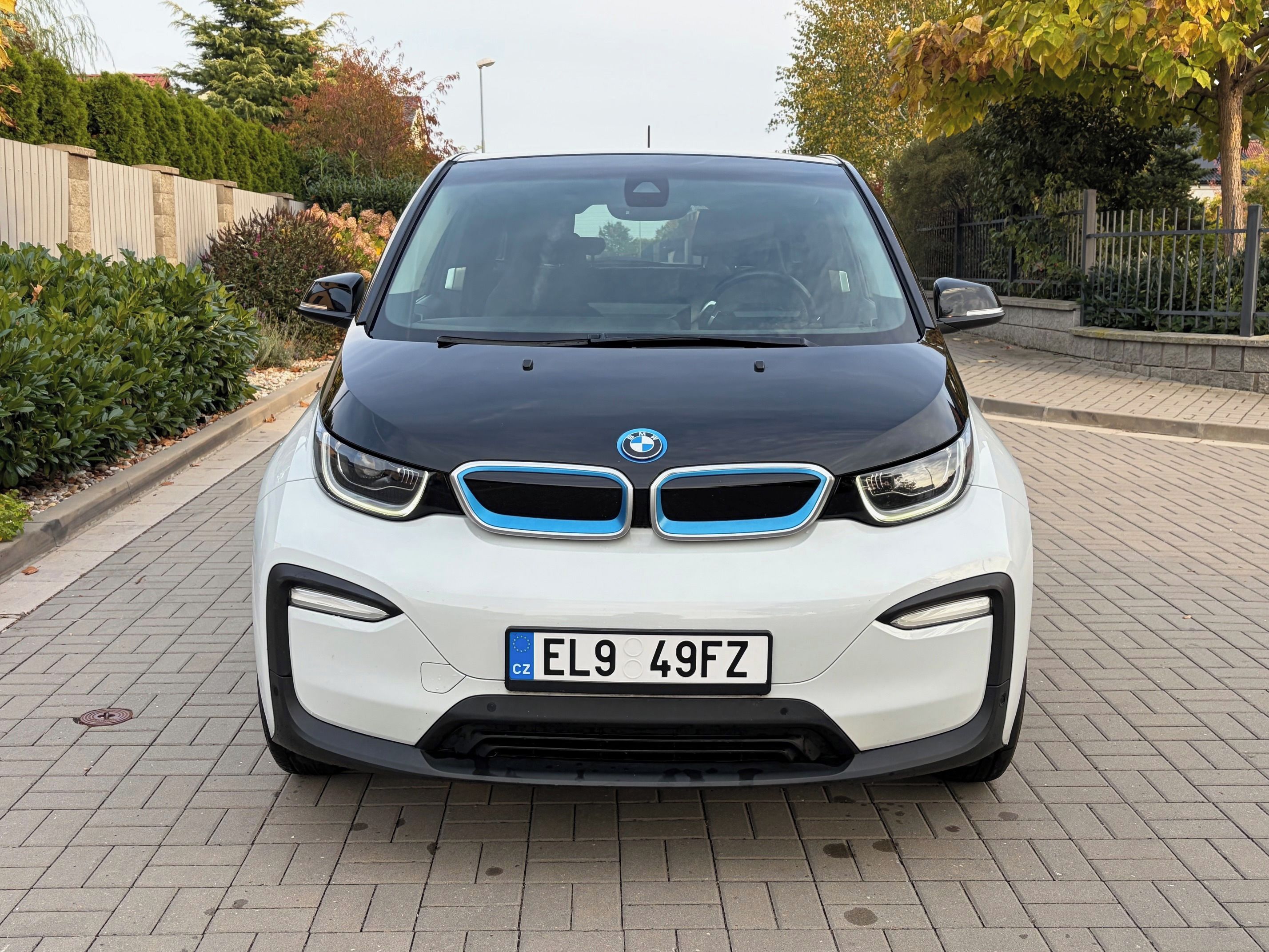 BMW i3, 120Ah facelift, kůže,velká nav - fotka 3