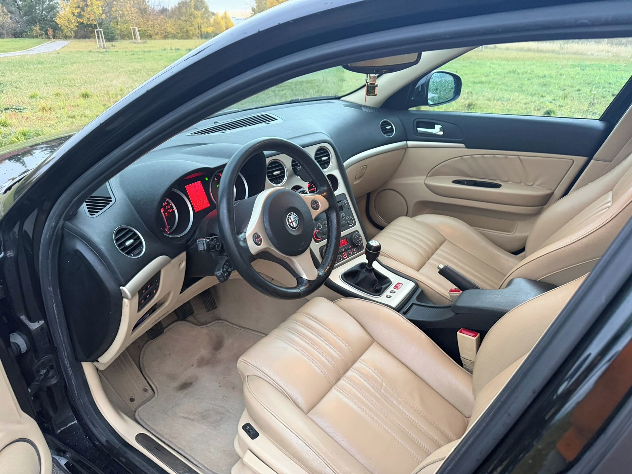 Alfa Romeo 159, Garáž, Servis, Férový stav - fotka 6