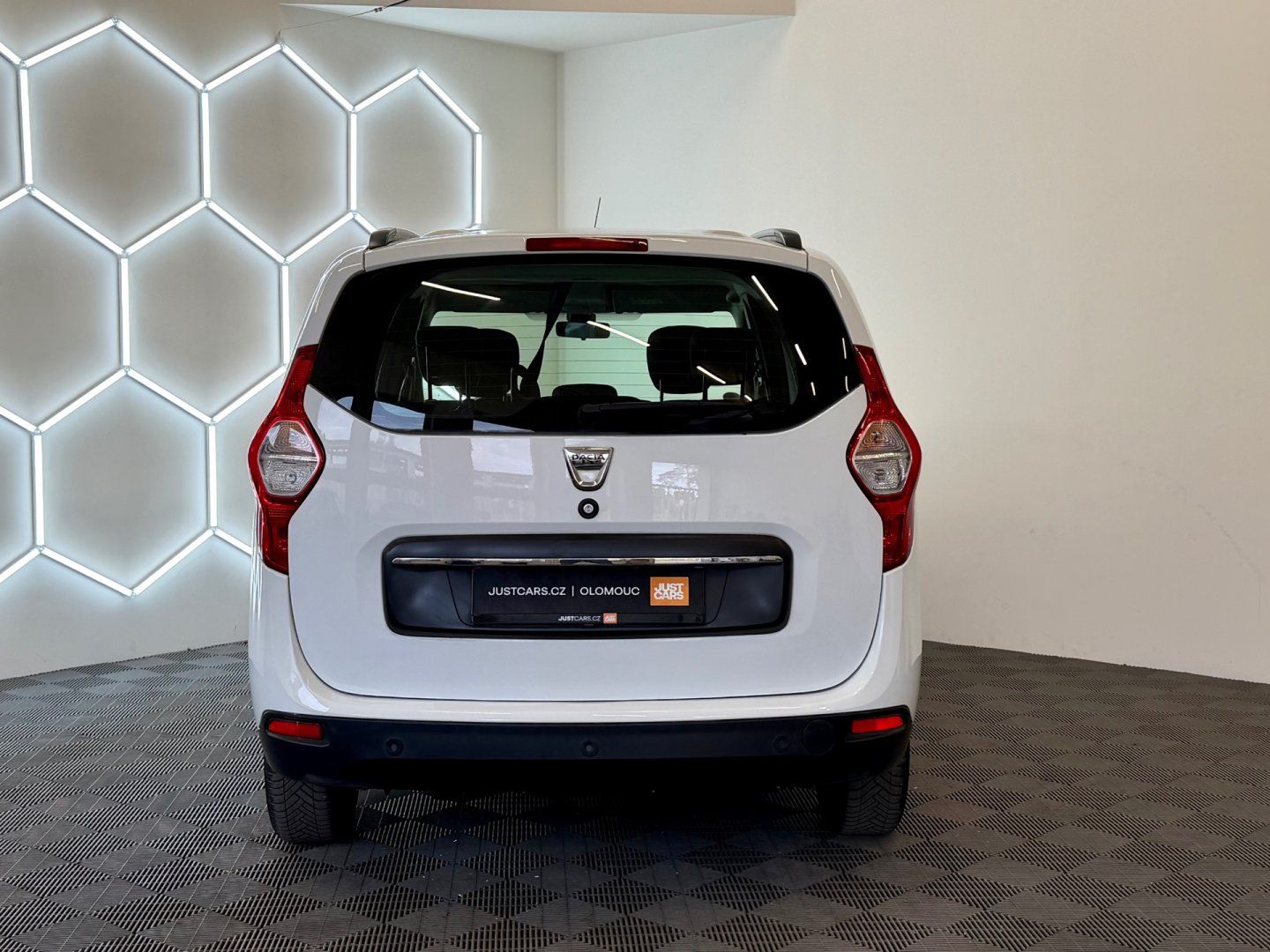 Dacia Lodgy, 1.6 i Laureate/GPS NAVI/1.MAJ - fotka 6