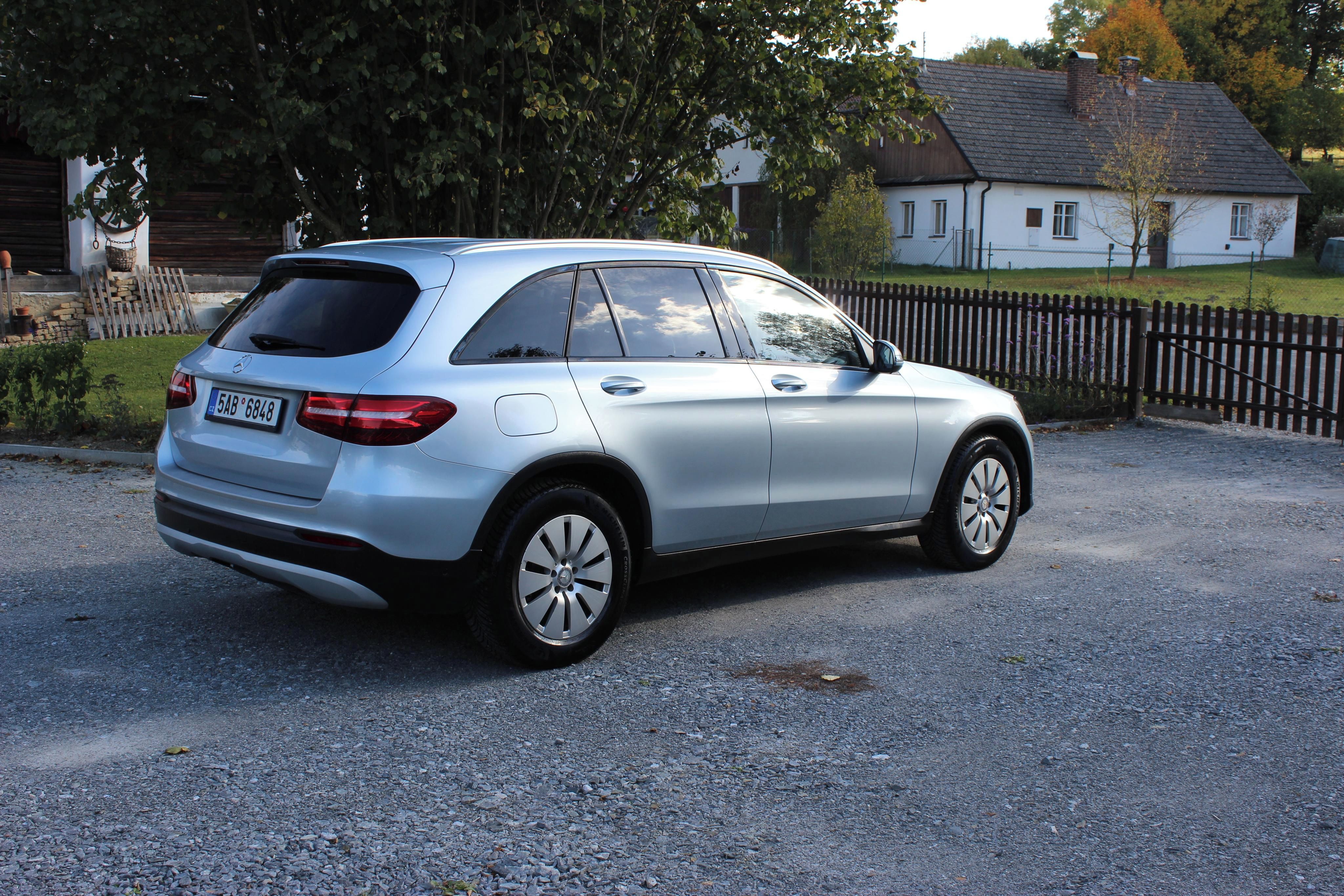 Mercedes-Benz GLC, 220D 1.MAJ. KOUPENO ČR !! - fotka 4