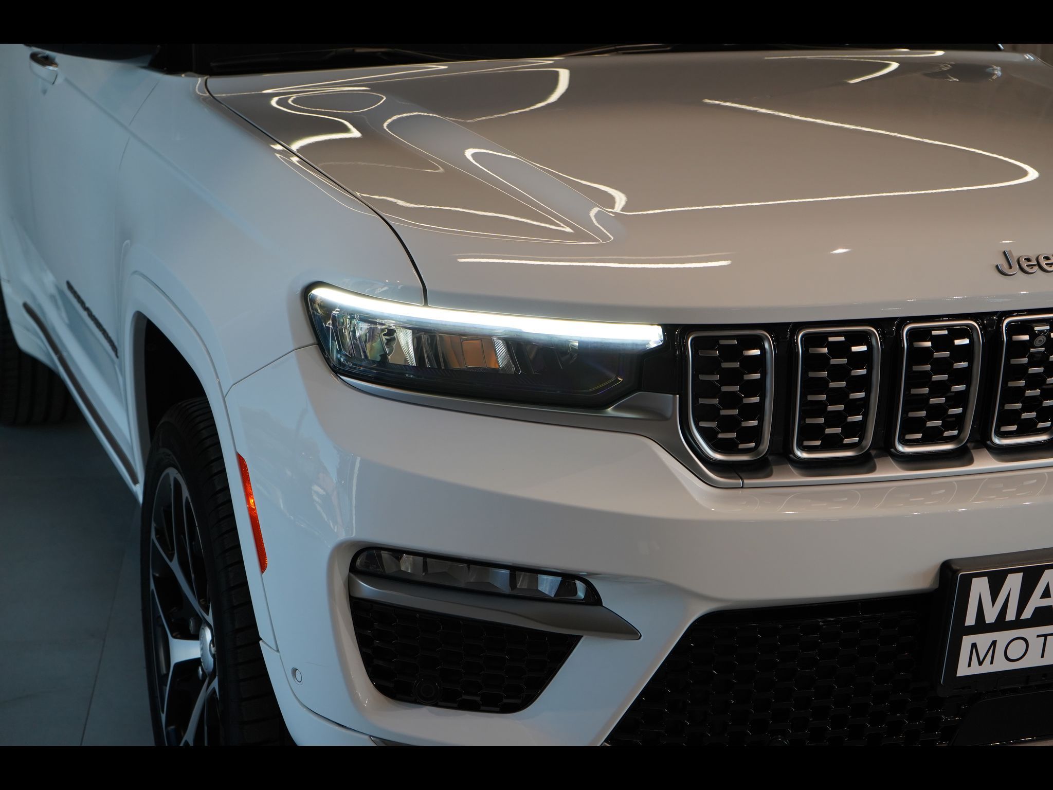 Jeep Grand Cherokee - fotka 4