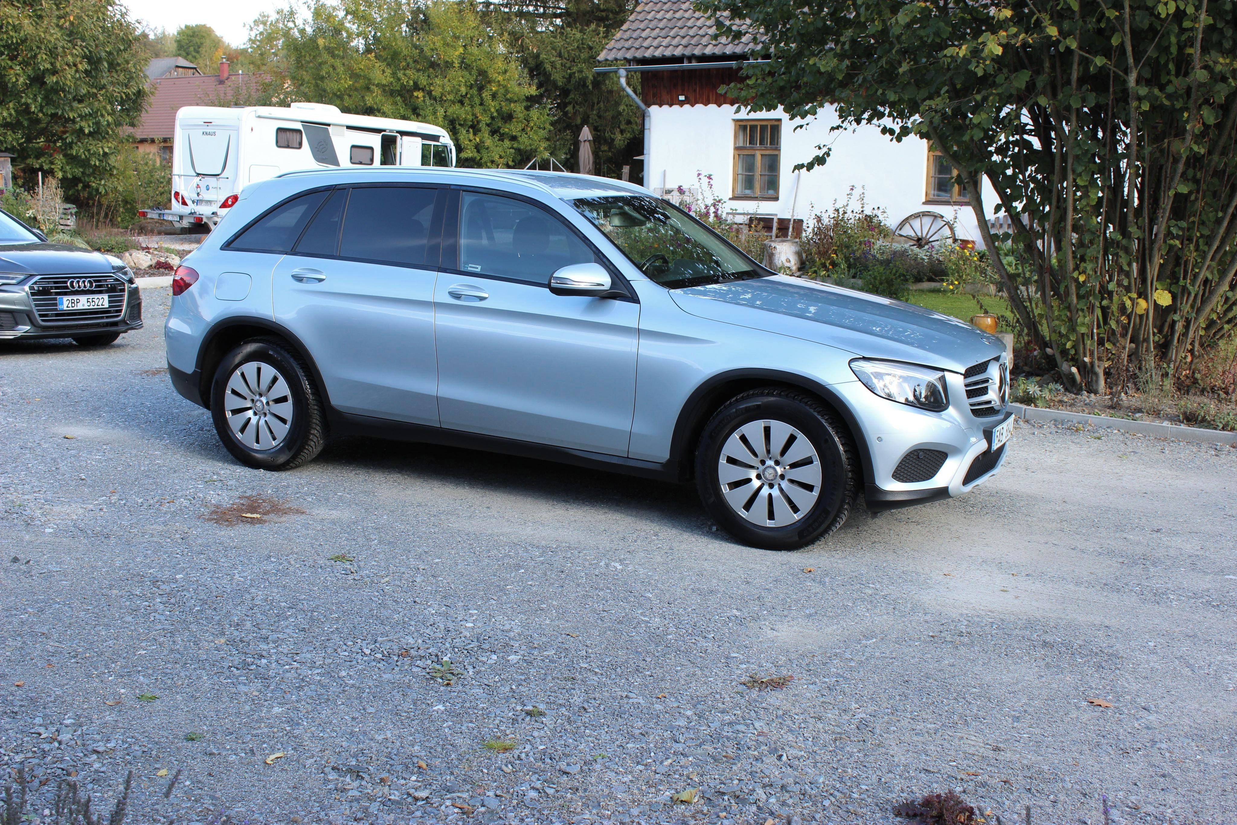 Mercedes-Benz GLC, 220D 1.MAJ. KOUPENO ČR !! - fotka 3